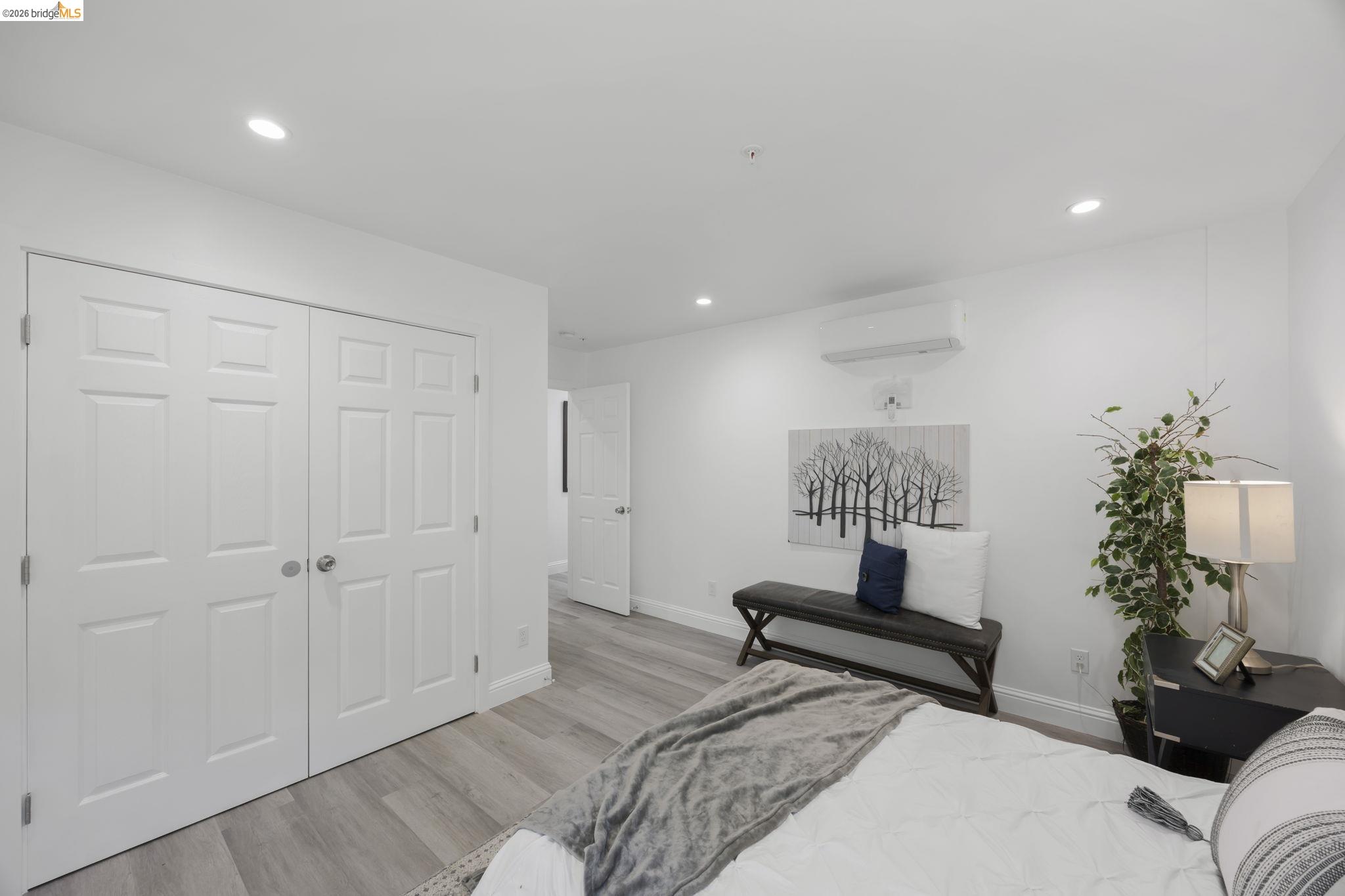 Detail Gallery Image 24 of 50 For 4737 Redding St, Oakland,  CA 94619 - 5 Beds | 6/1 Baths