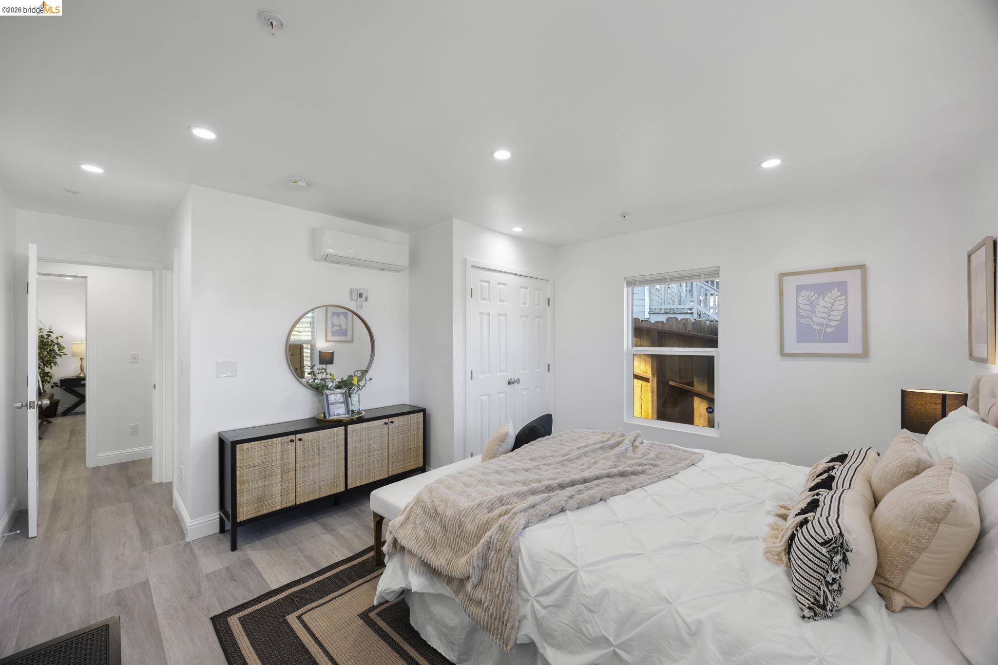 Detail Gallery Image 28 of 50 For 4737 Redding St, Oakland,  CA 94619 - 5 Beds | 6/1 Baths