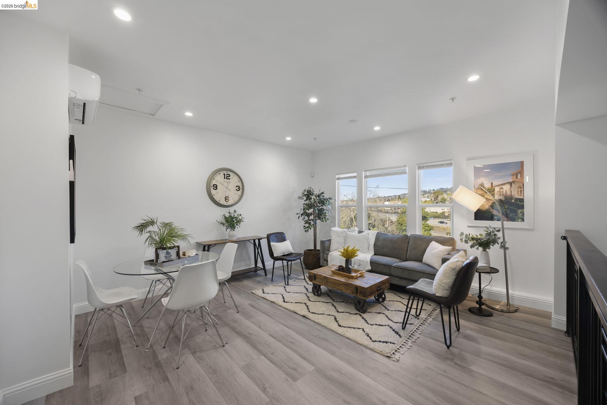 Detail Gallery Image 31 of 50 For 4737 Redding St, Oakland,  CA 94619 - 5 Beds | 6/1 Baths