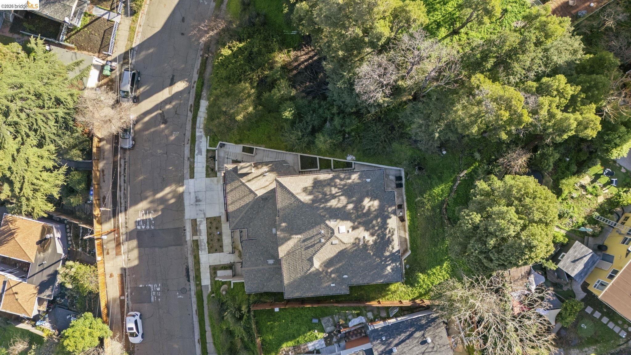 Detail Gallery Image 42 of 50 For 4737 Redding St, Oakland,  CA 94619 - 5 Beds | 6/1 Baths