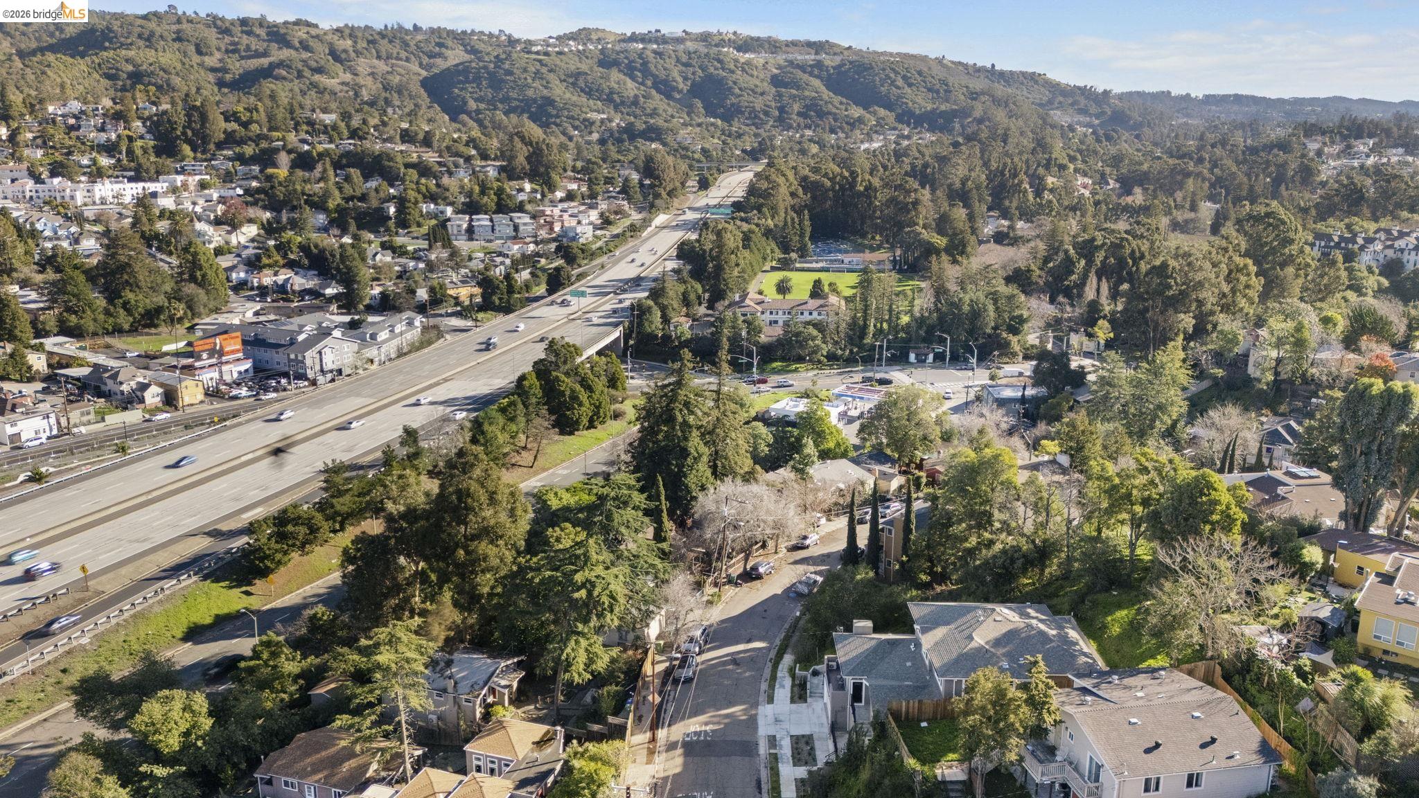 Detail Gallery Image 45 of 50 For 4737 Redding St, Oakland,  CA 94619 - 5 Beds | 6/1 Baths