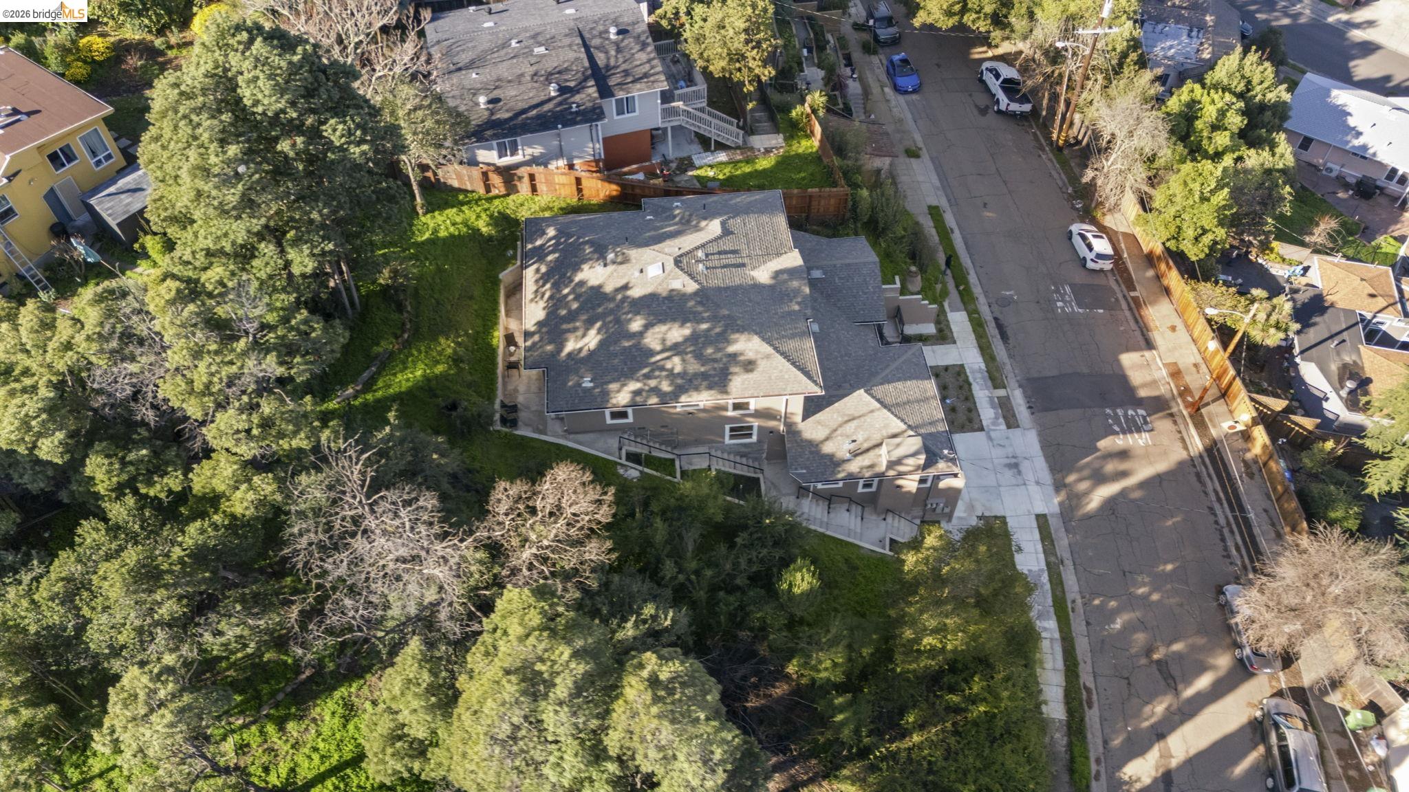 Detail Gallery Image 50 of 50 For 4737 Redding St, Oakland,  CA 94619 - 5 Beds | 6/1 Baths