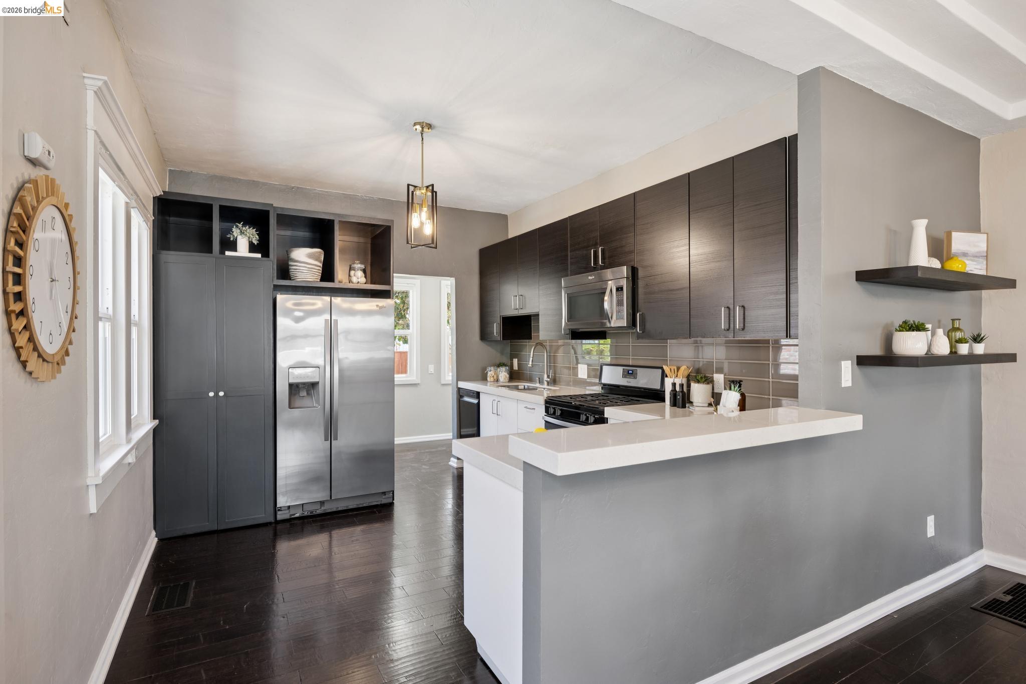 Detail Gallery Image 15 of 45 For 1092 Dwight Way, Berkeley,  CA 94710 - 2 Beds | 2 Baths