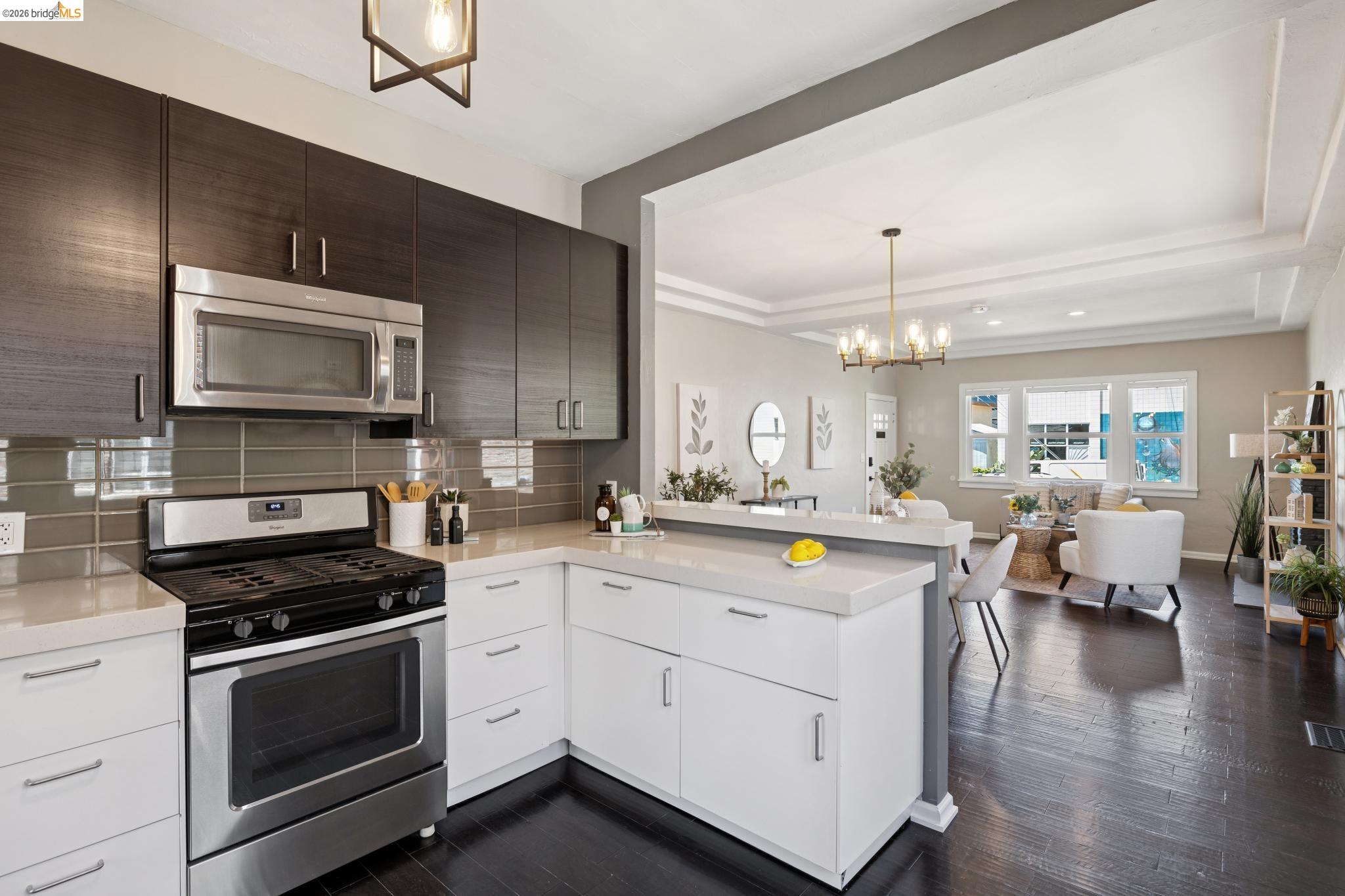 Detail Gallery Image 17 of 45 For 1092 Dwight Way, Berkeley,  CA 94710 - 2 Beds | 2 Baths