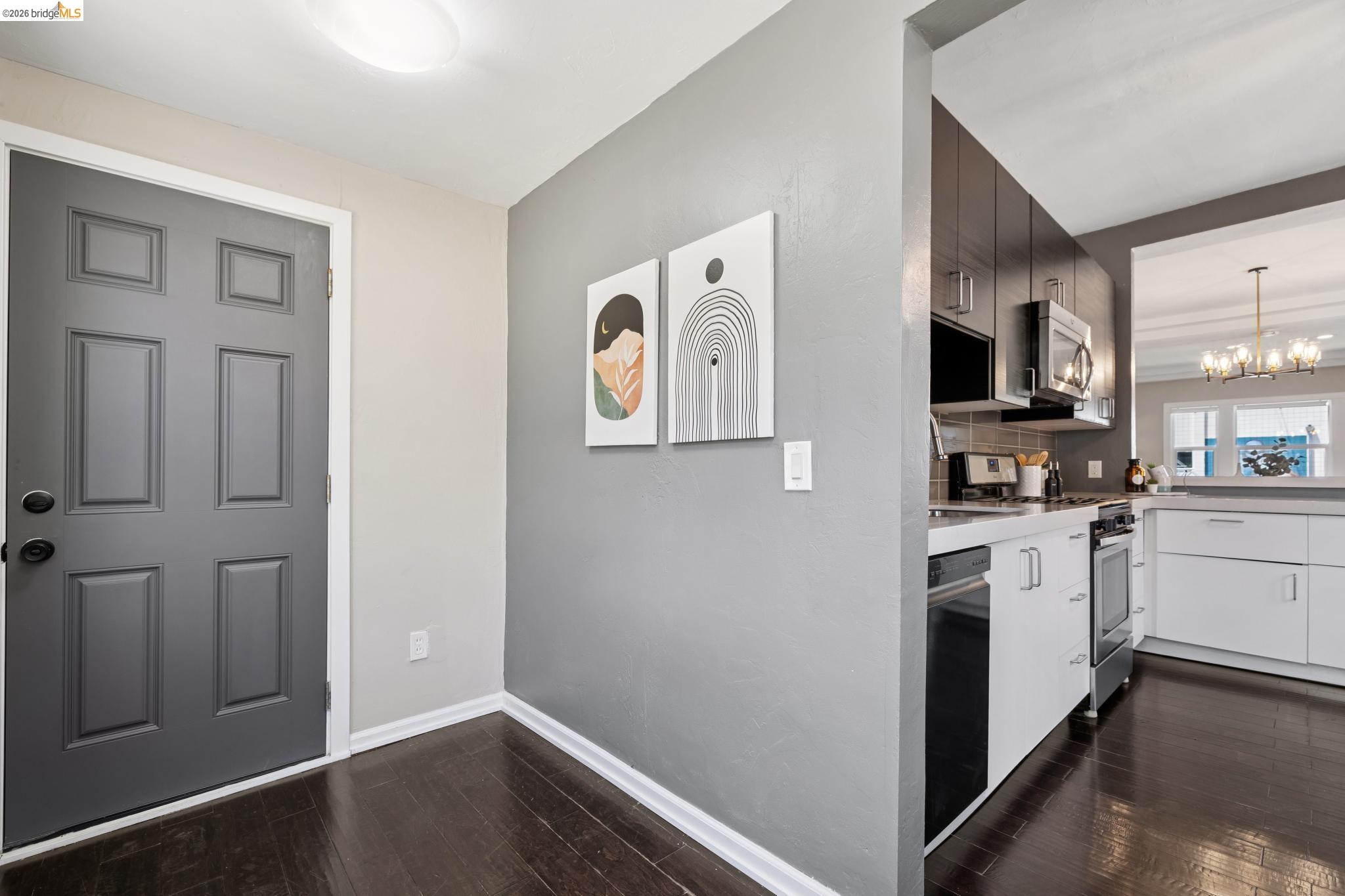 Detail Gallery Image 32 of 45 For 1092 Dwight Way, Berkeley,  CA 94710 - 2 Beds | 2 Baths