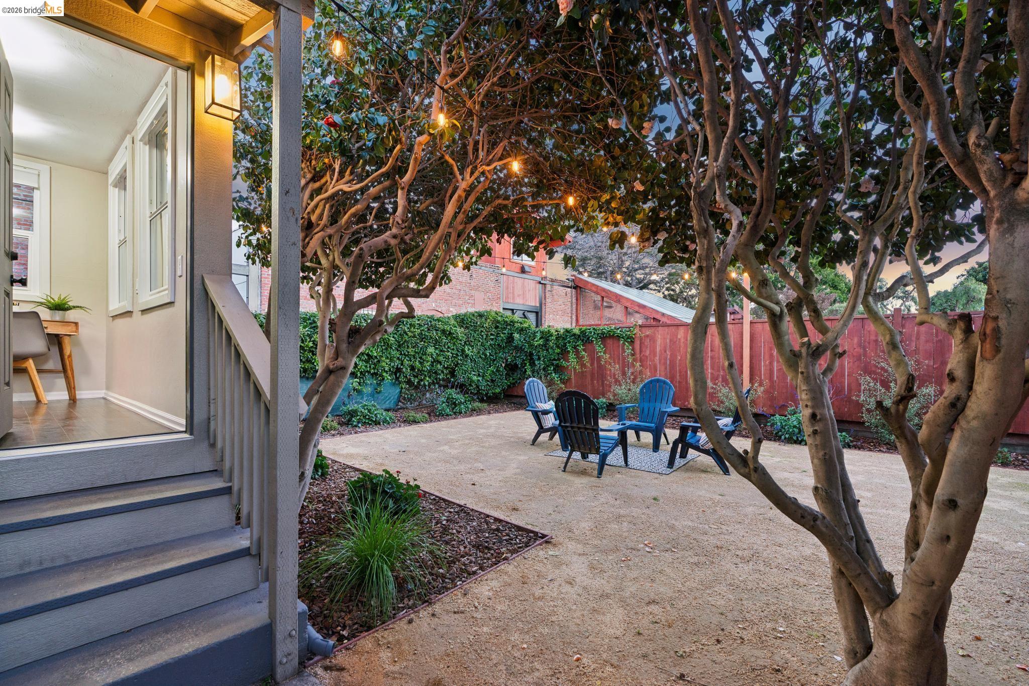 Detail Gallery Image 36 of 45 For 1092 Dwight Way, Berkeley,  CA 94710 - 2 Beds | 2 Baths
