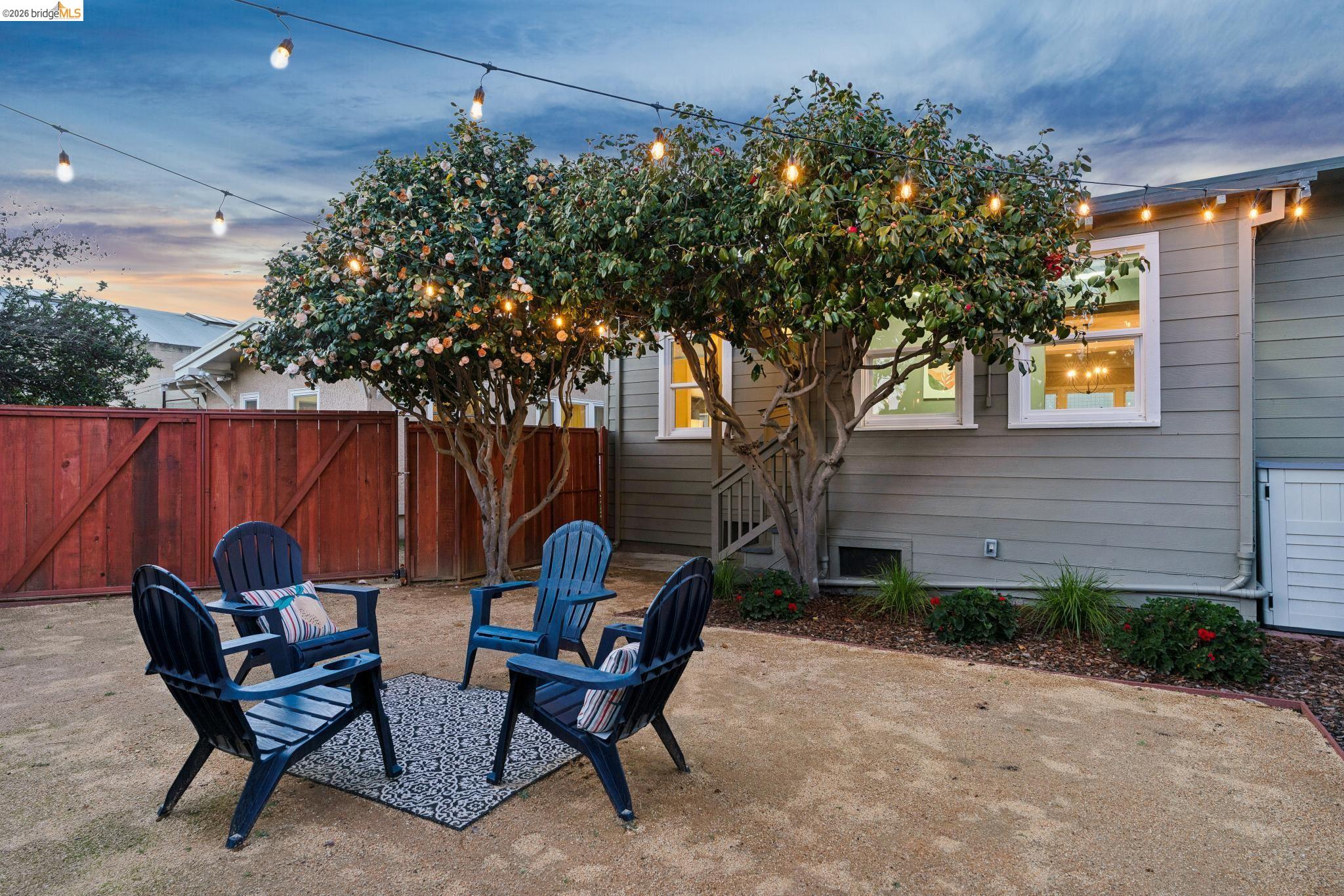 Detail Gallery Image 41 of 45 For 1092 Dwight Way, Berkeley,  CA 94710 - 2 Beds | 2 Baths