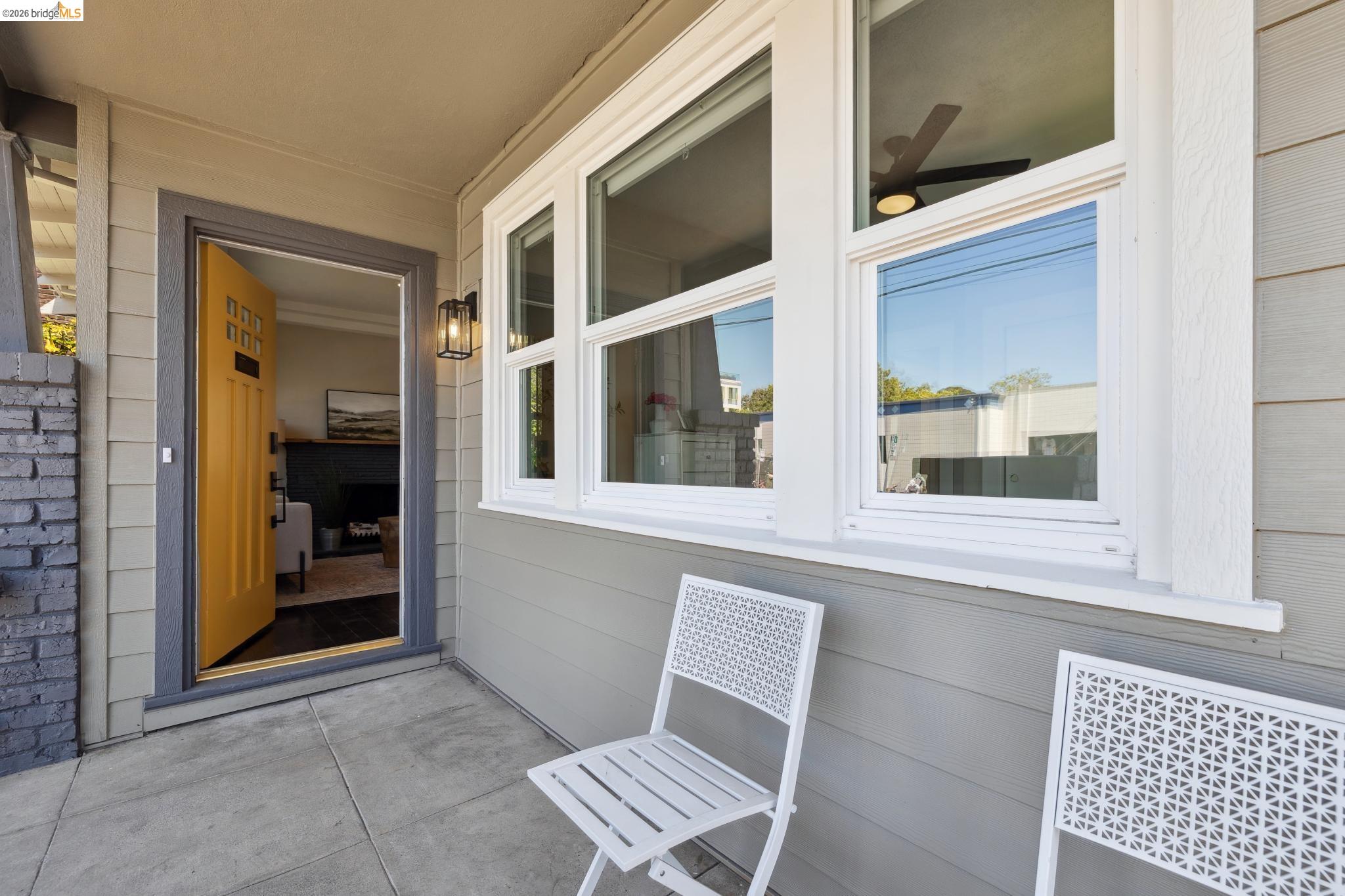 Detail Gallery Image 6 of 45 For 1092 Dwight Way, Berkeley,  CA 94710 - 2 Beds | 2 Baths