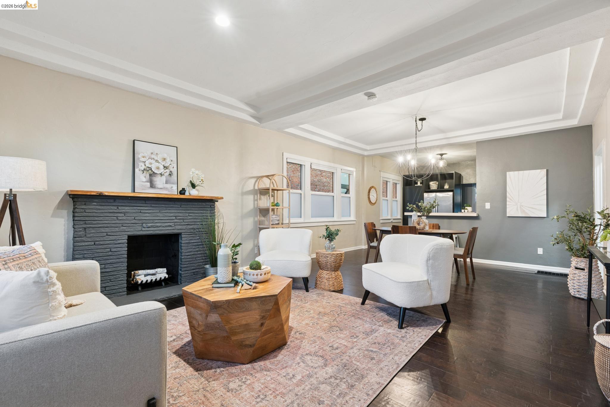 Detail Gallery Image 10 of 45 For 1092 Dwight Way, Berkeley,  CA 94710 - 2 Beds | 2 Baths