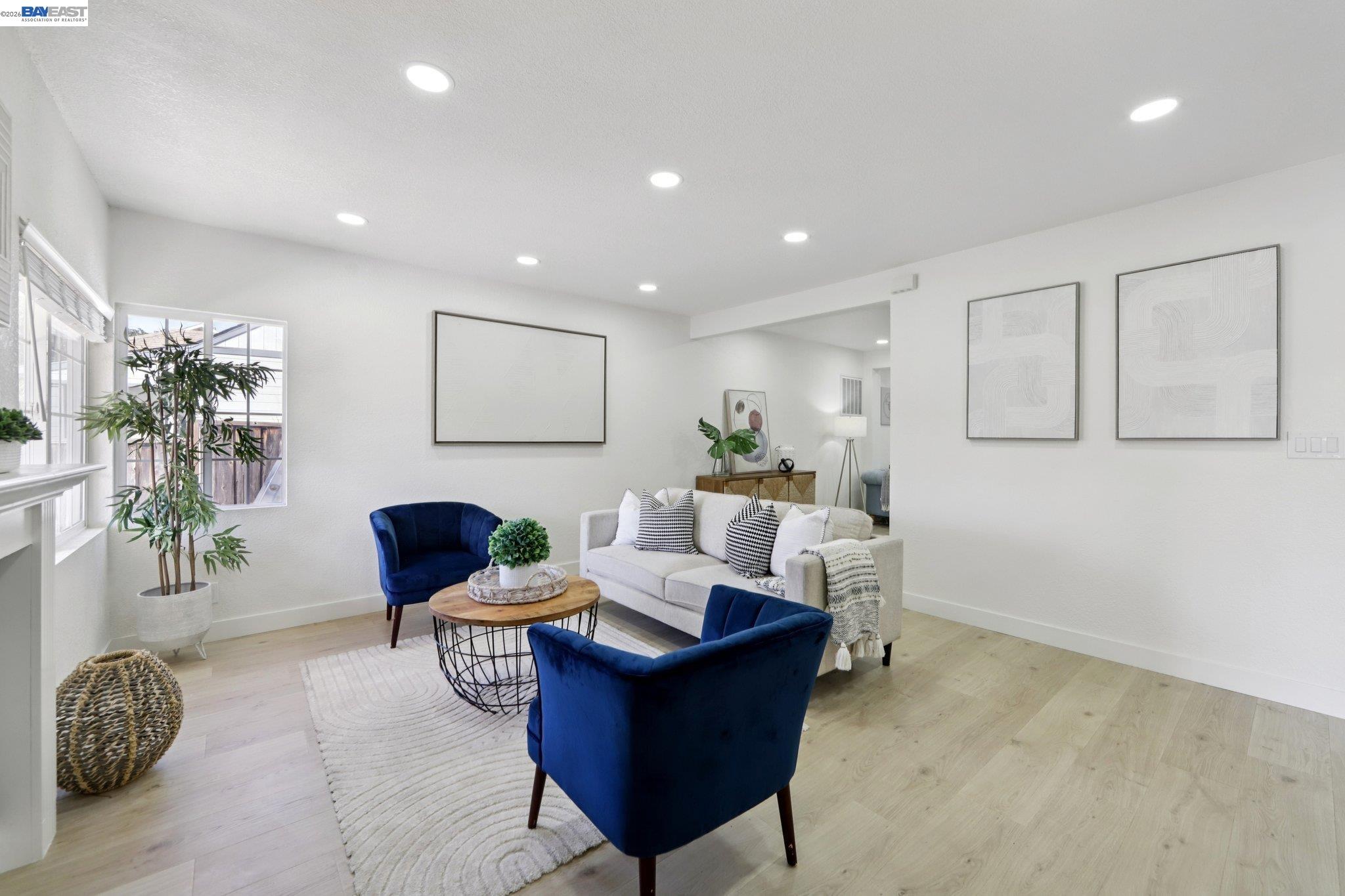 Detail Gallery Image 5 of 37 For 41330 Roberts Ave, Fremont,  CA 94538 - 5 Beds | 3 Baths