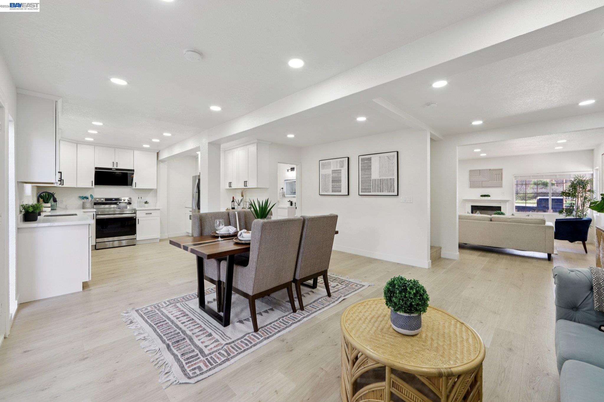 Detail Gallery Image 7 of 37 For 41330 Roberts Ave, Fremont,  CA 94538 - 5 Beds | 3 Baths