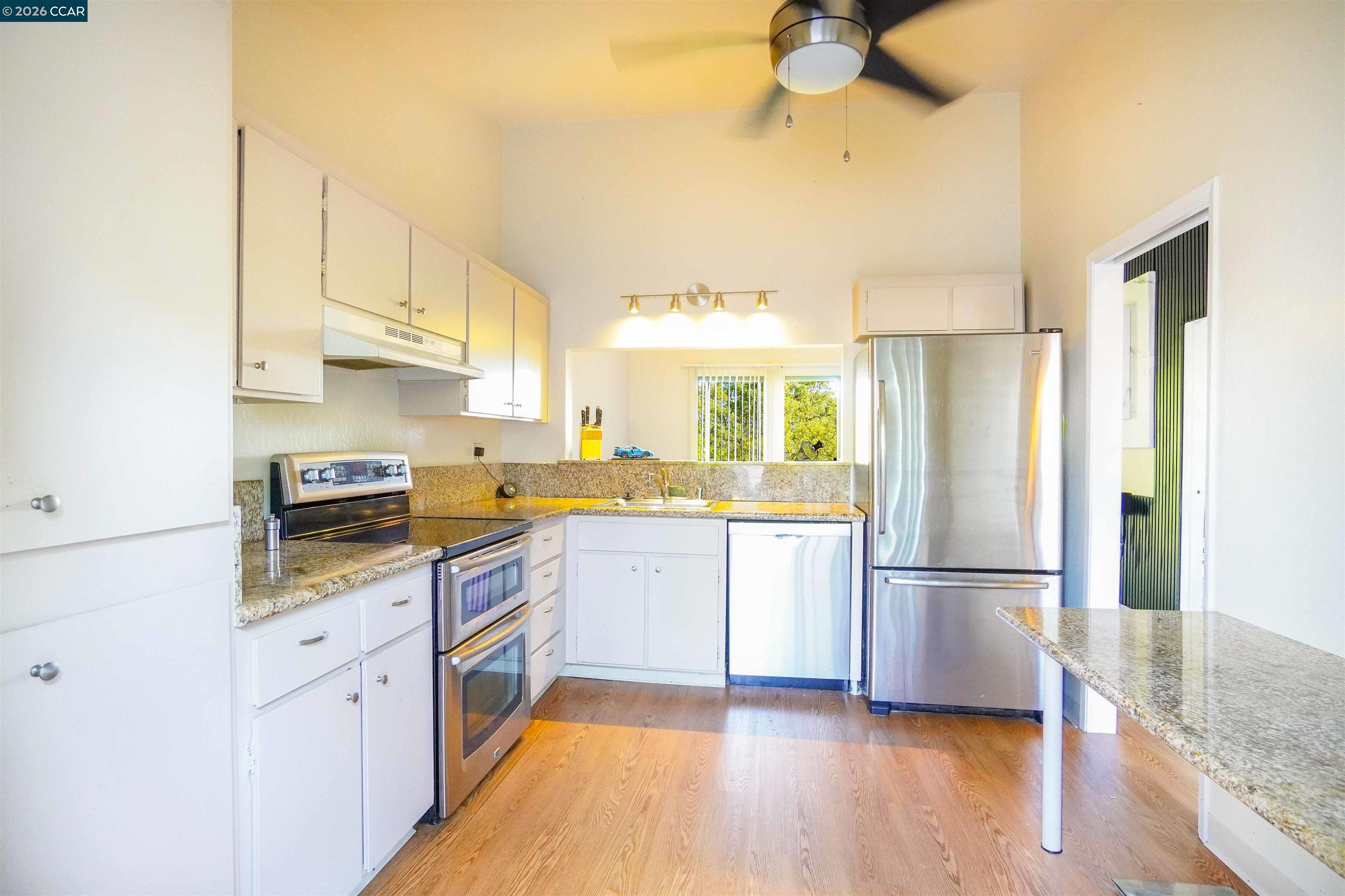 Photo #11: 41126134 Listing: Photo #11