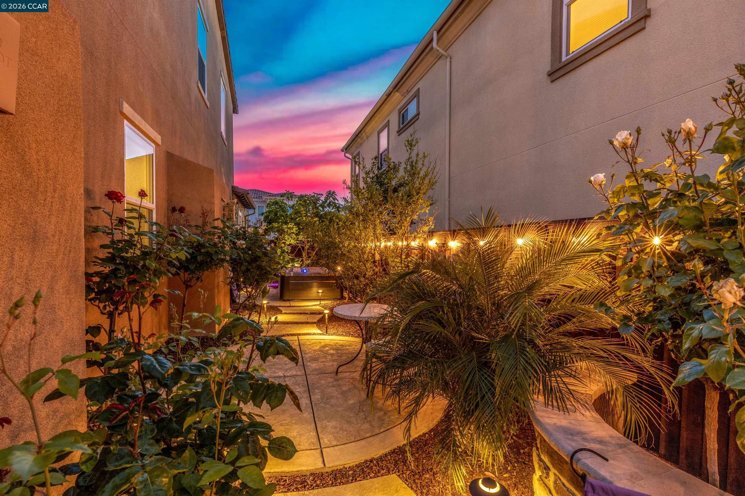 Detail Gallery Image 12 of 25 For 2004 Drysdale St, Danville,  CA 94506 - 4 Beds | 4/1 Baths