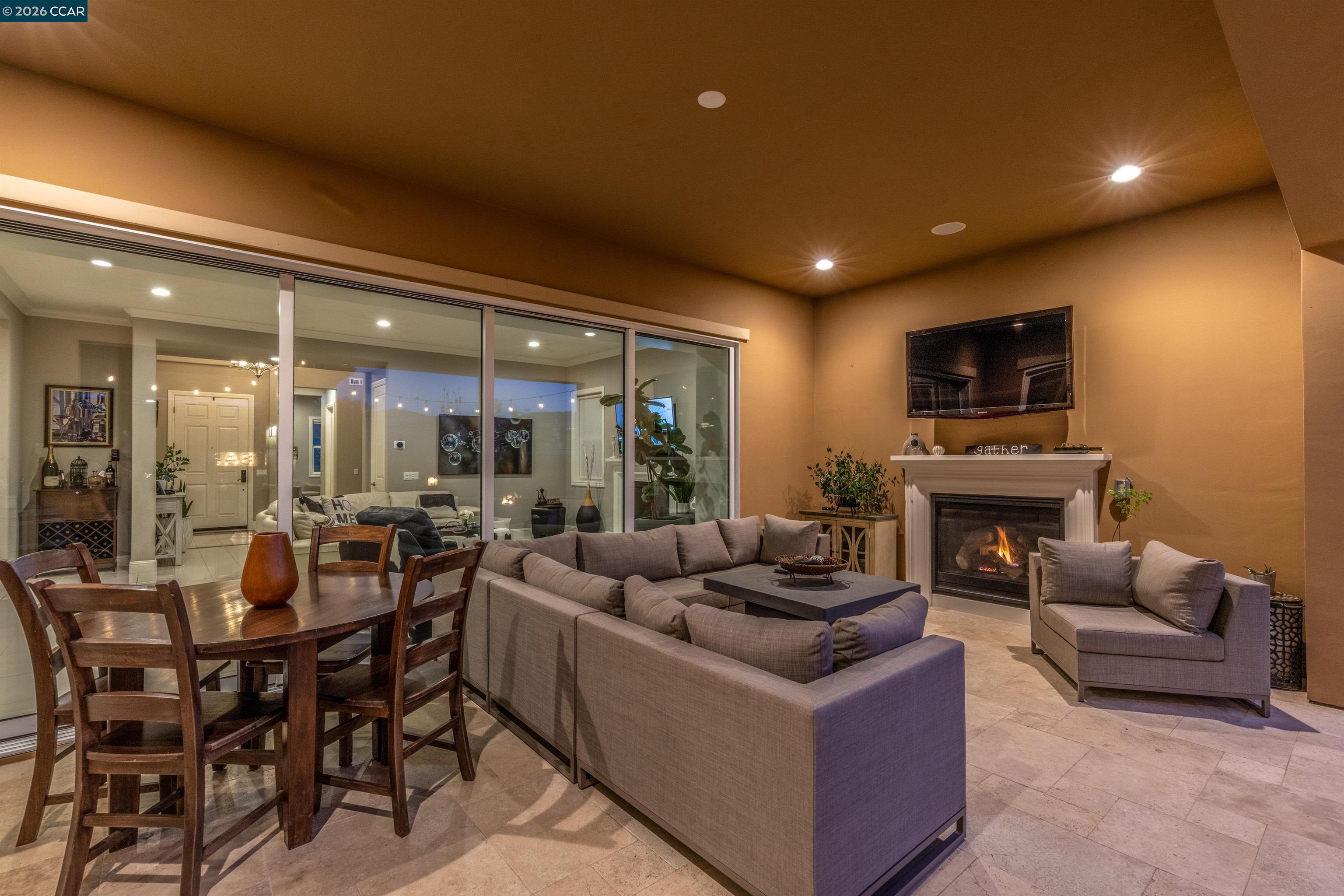 Detail Gallery Image 8 of 25 For 2004 Drysdale St, Danville,  CA 94506 - 4 Beds | 4/1 Baths