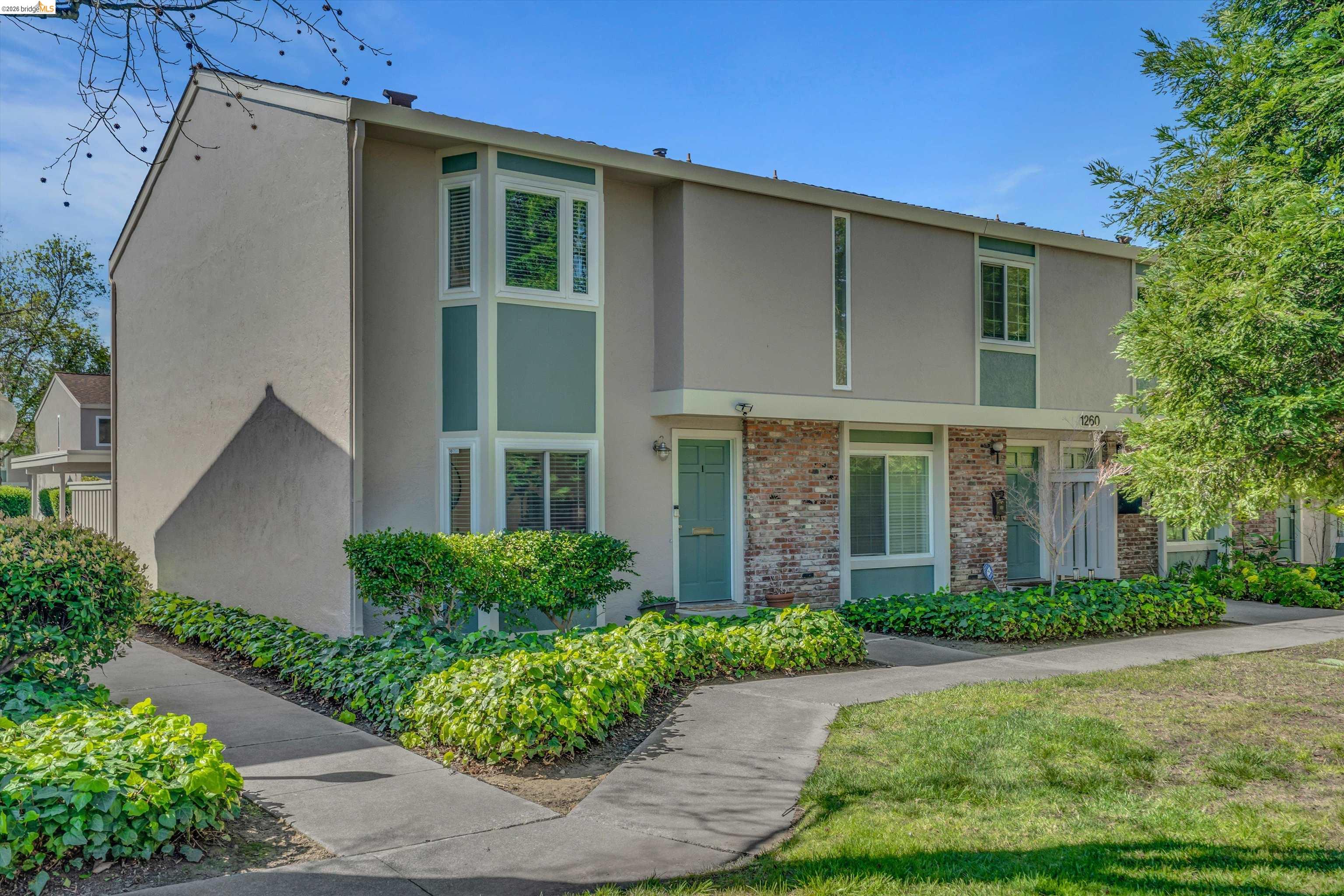 Detail Gallery Image 18 of 20 For 1260 Pine Creek Way #I,  Concord,  CA 94520 - 2 Beds | 1/1 Baths