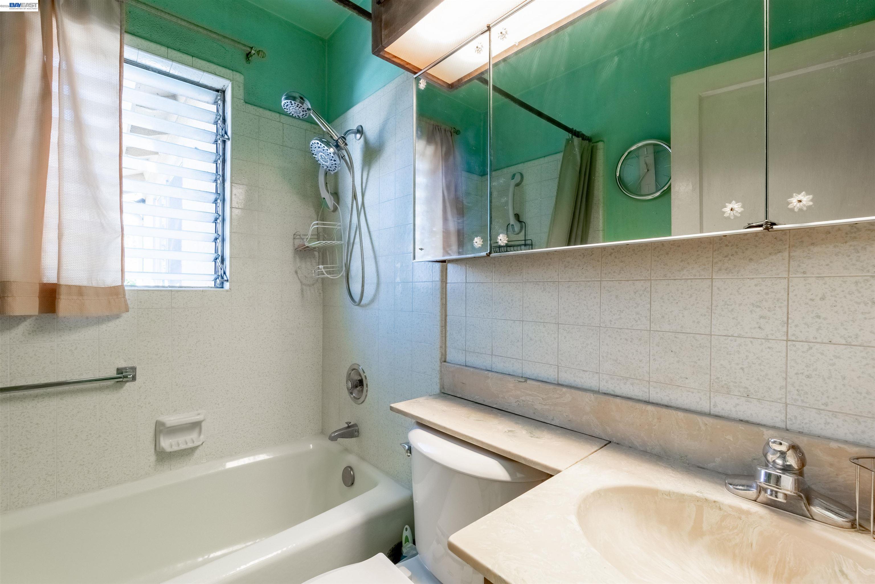 Detail Gallery Image 20 of 31 For 308 Elsie Ave, San Leandro,  CA 94577 - 3 Beds | 1/1 Baths