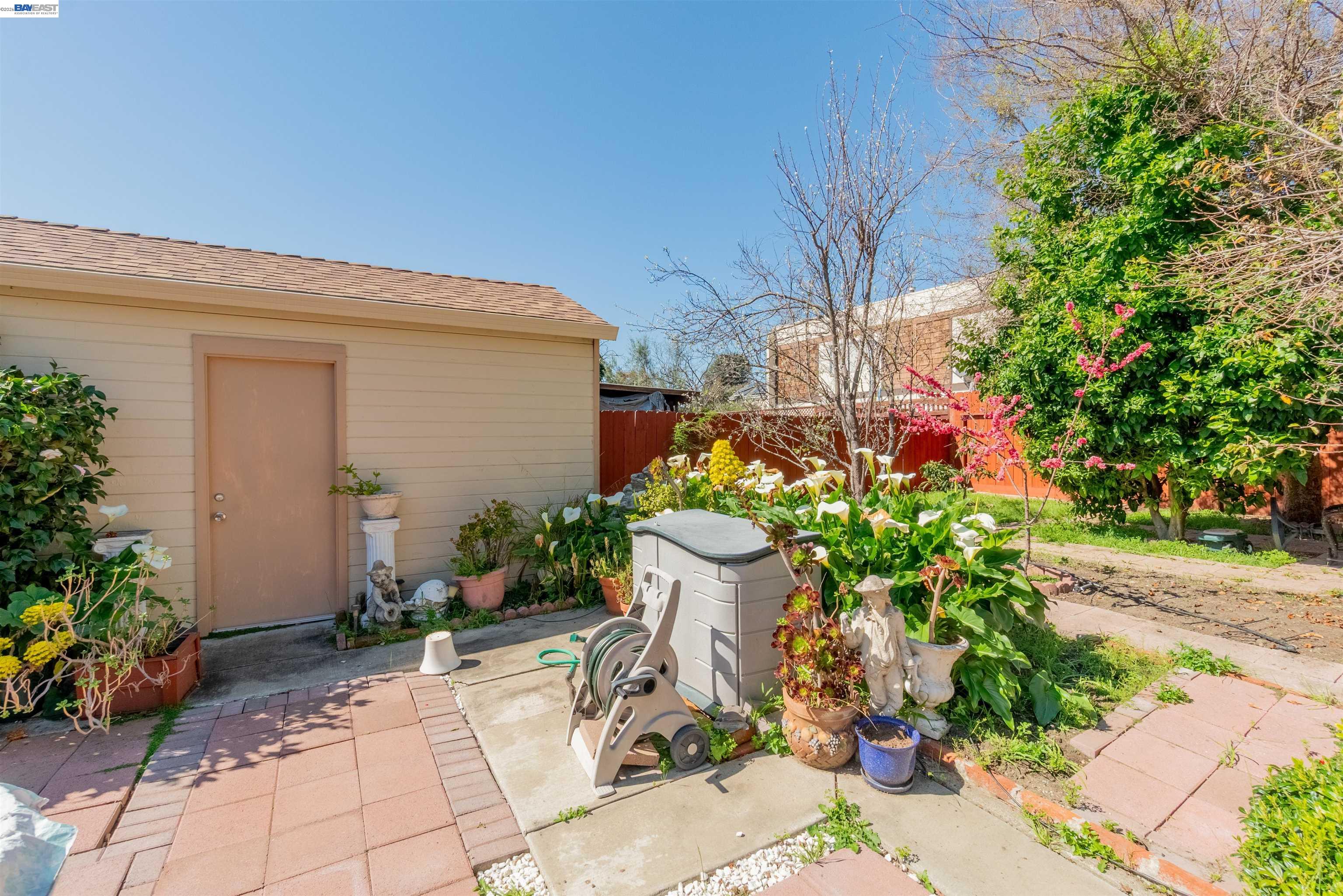 Detail Gallery Image 25 of 31 For 308 Elsie Ave, San Leandro,  CA 94577 - 3 Beds | 1/1 Baths