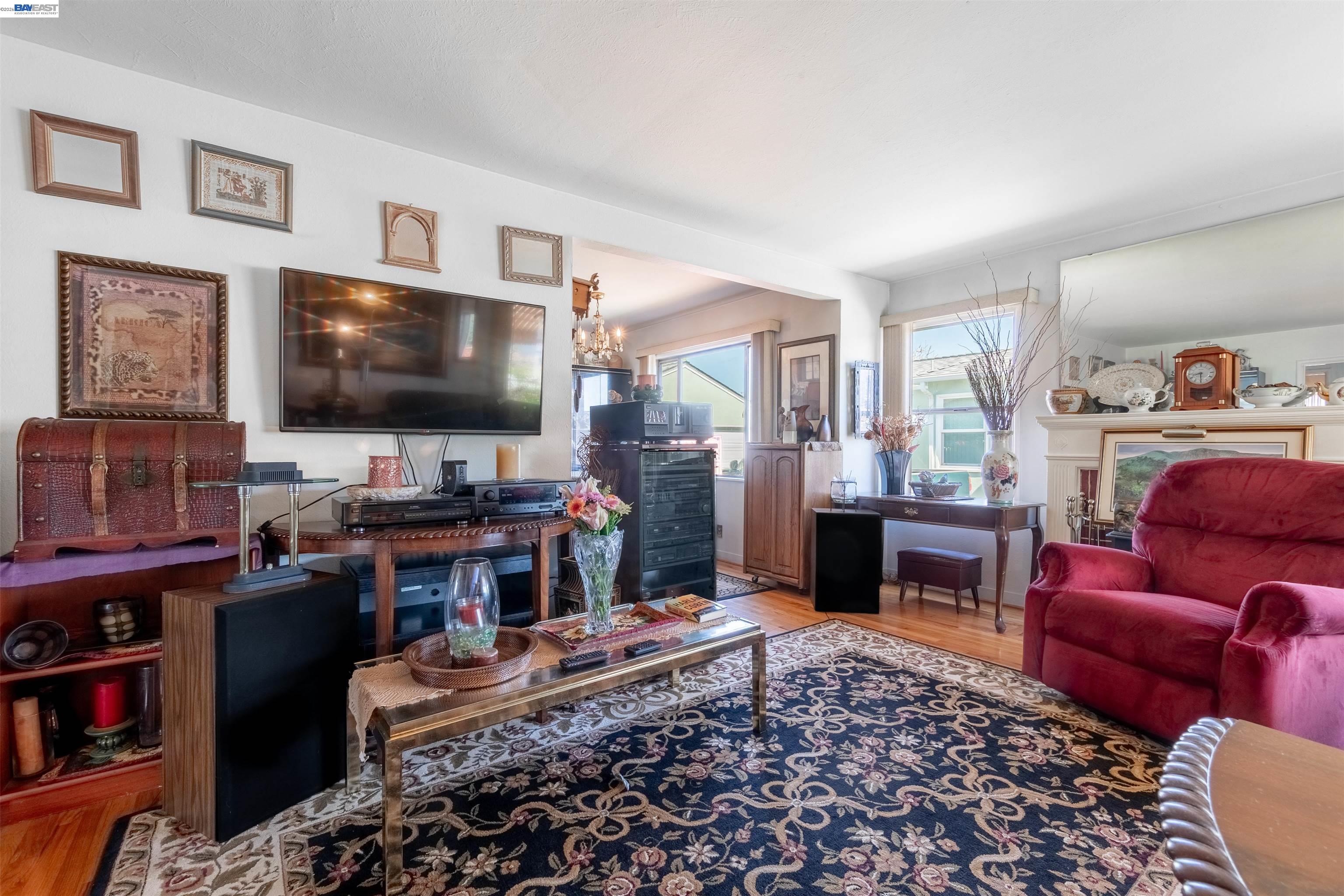 Detail Gallery Image 4 of 31 For 308 Elsie Ave, San Leandro,  CA 94577 - 3 Beds | 1/1 Baths