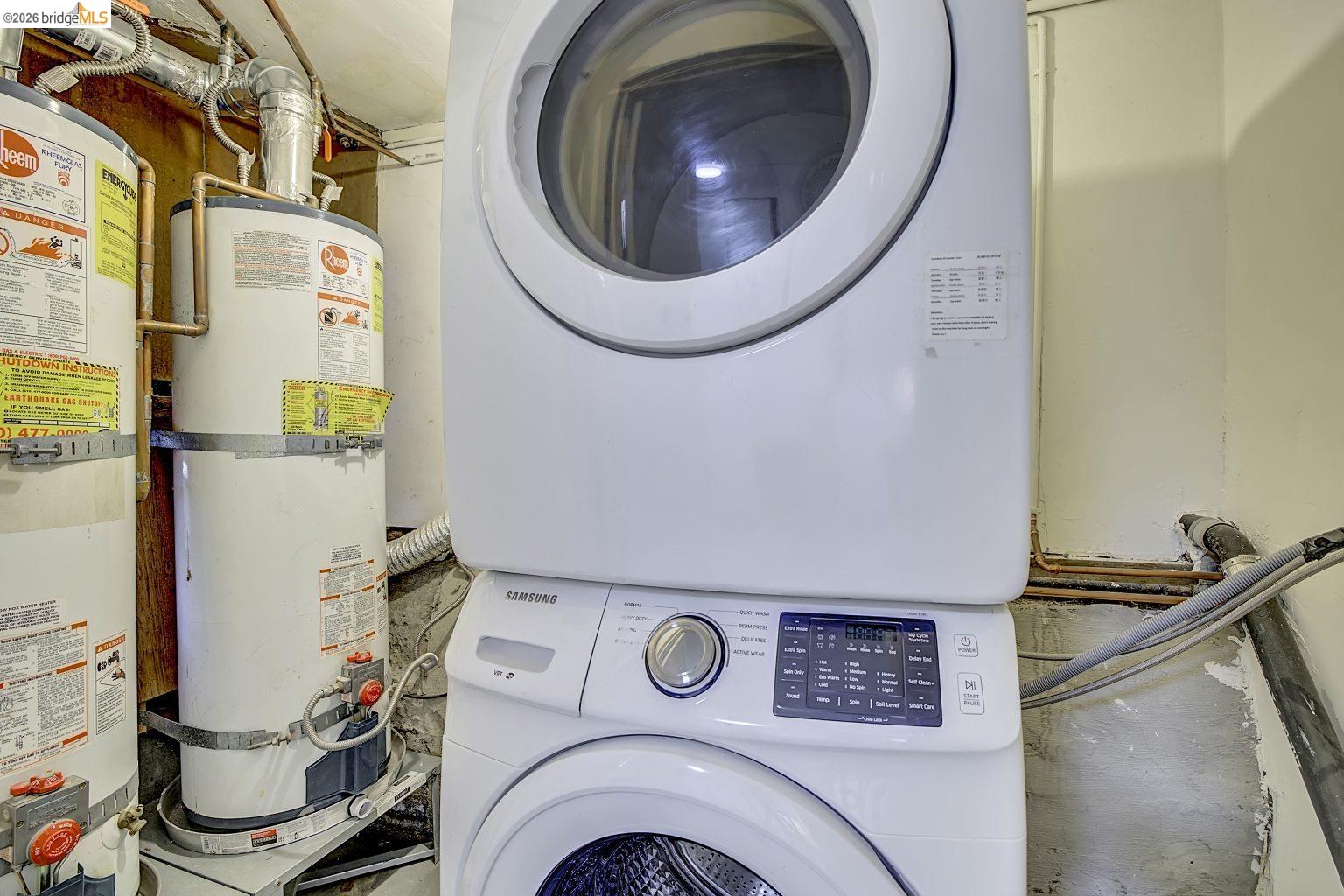 Detail Gallery Image 42 of 51 For 3929 Ruby St, Oakland,  CA 94609 - 4 Beds | 2 Baths