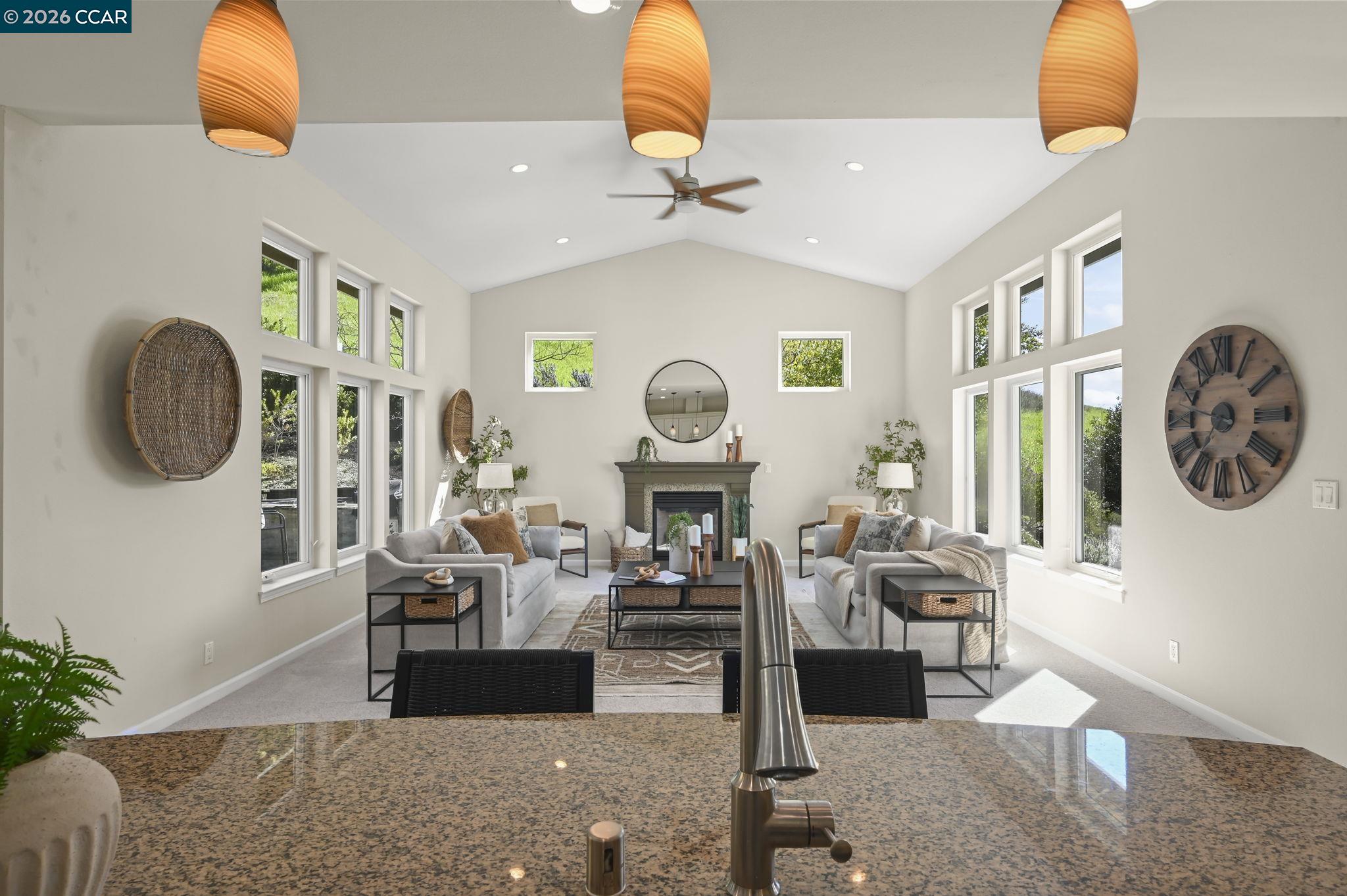 Detail Gallery Image 11 of 49 For 12 Paddock Ct, Pleasant Hill,  CA 94523 - 4 Beds | 3 Baths