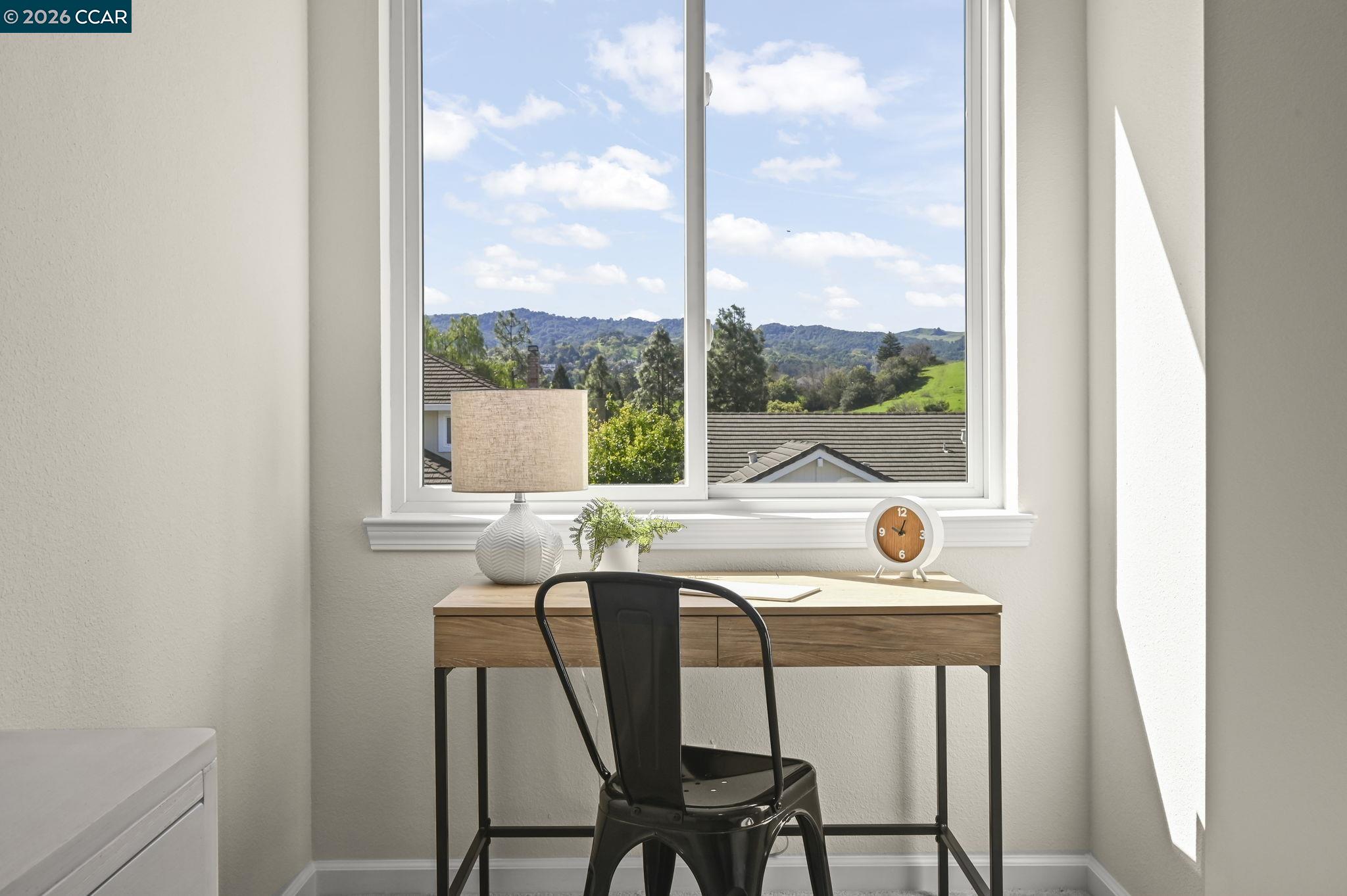 Detail Gallery Image 18 of 49 For 12 Paddock Ct, Pleasant Hill,  CA 94523 - 4 Beds | 3 Baths