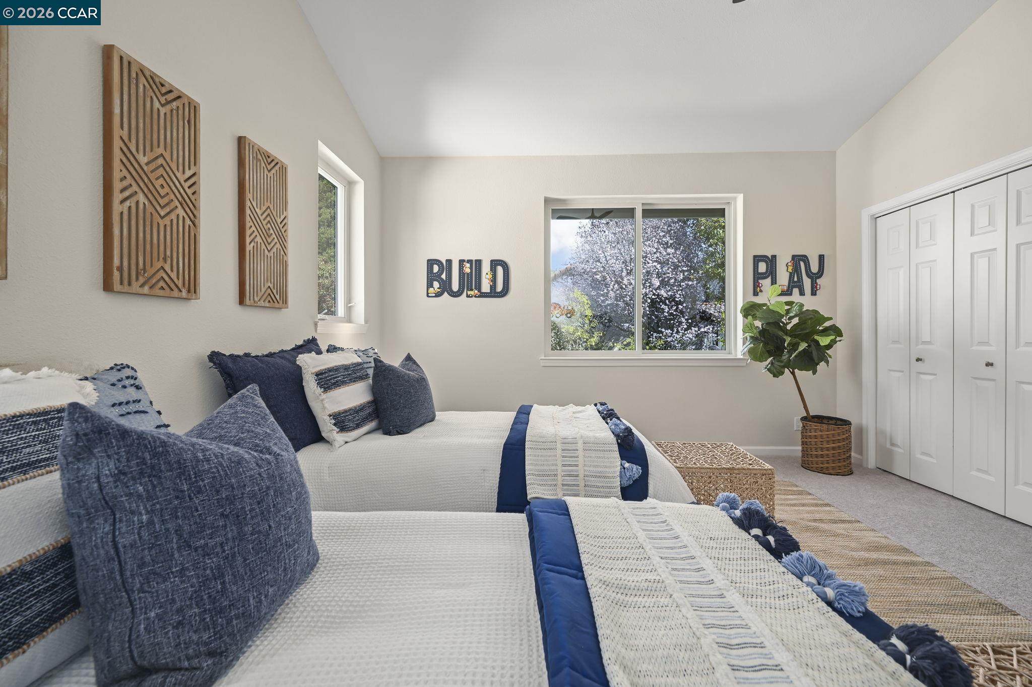 Detail Gallery Image 20 of 49 For 12 Paddock Ct, Pleasant Hill,  CA 94523 - 4 Beds | 3 Baths