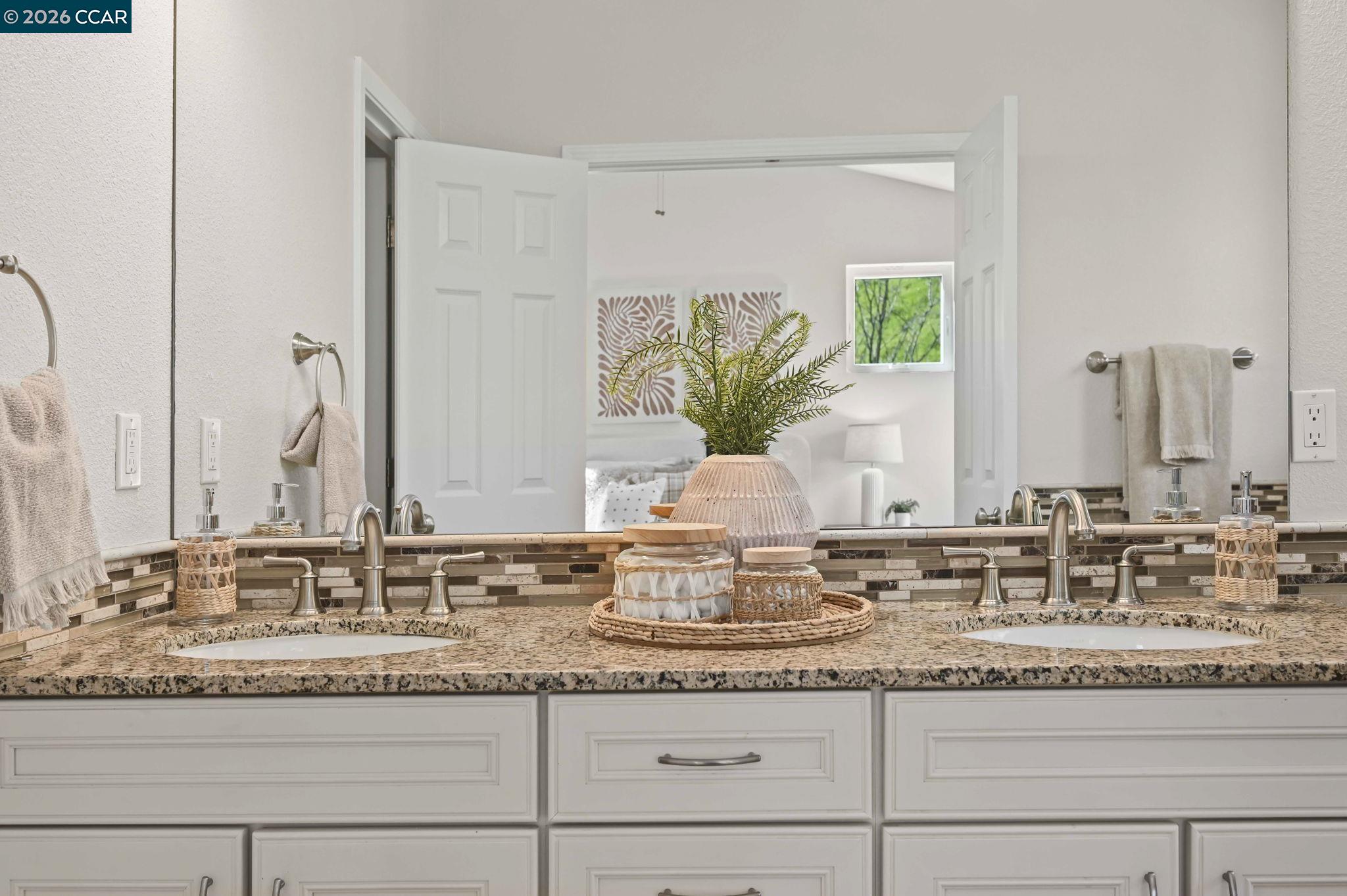 Detail Gallery Image 25 of 49 For 12 Paddock Ct, Pleasant Hill,  CA 94523 - 4 Beds | 3 Baths