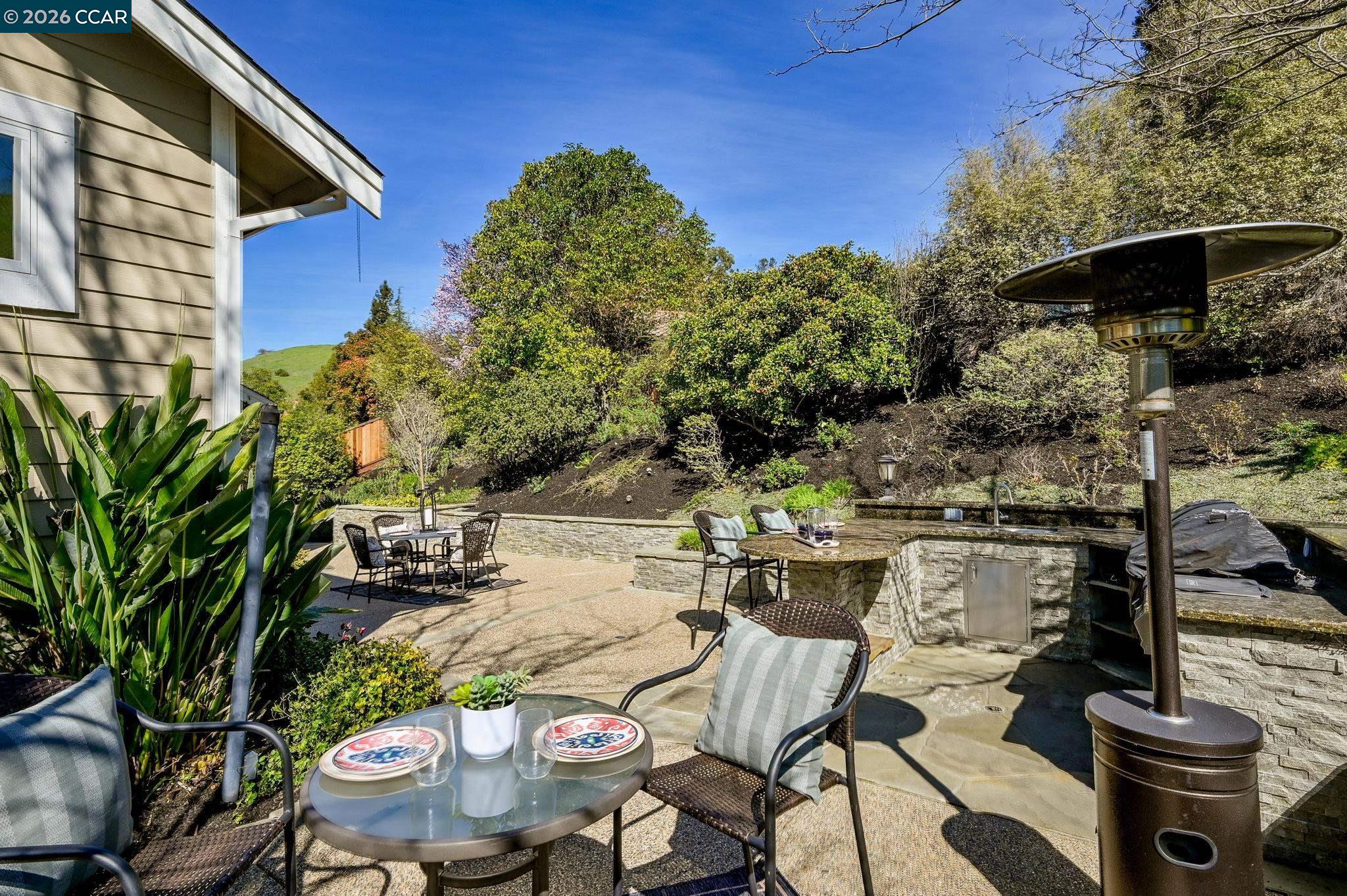 Detail Gallery Image 35 of 49 For 12 Paddock Ct, Pleasant Hill,  CA 94523 - 4 Beds | 3 Baths