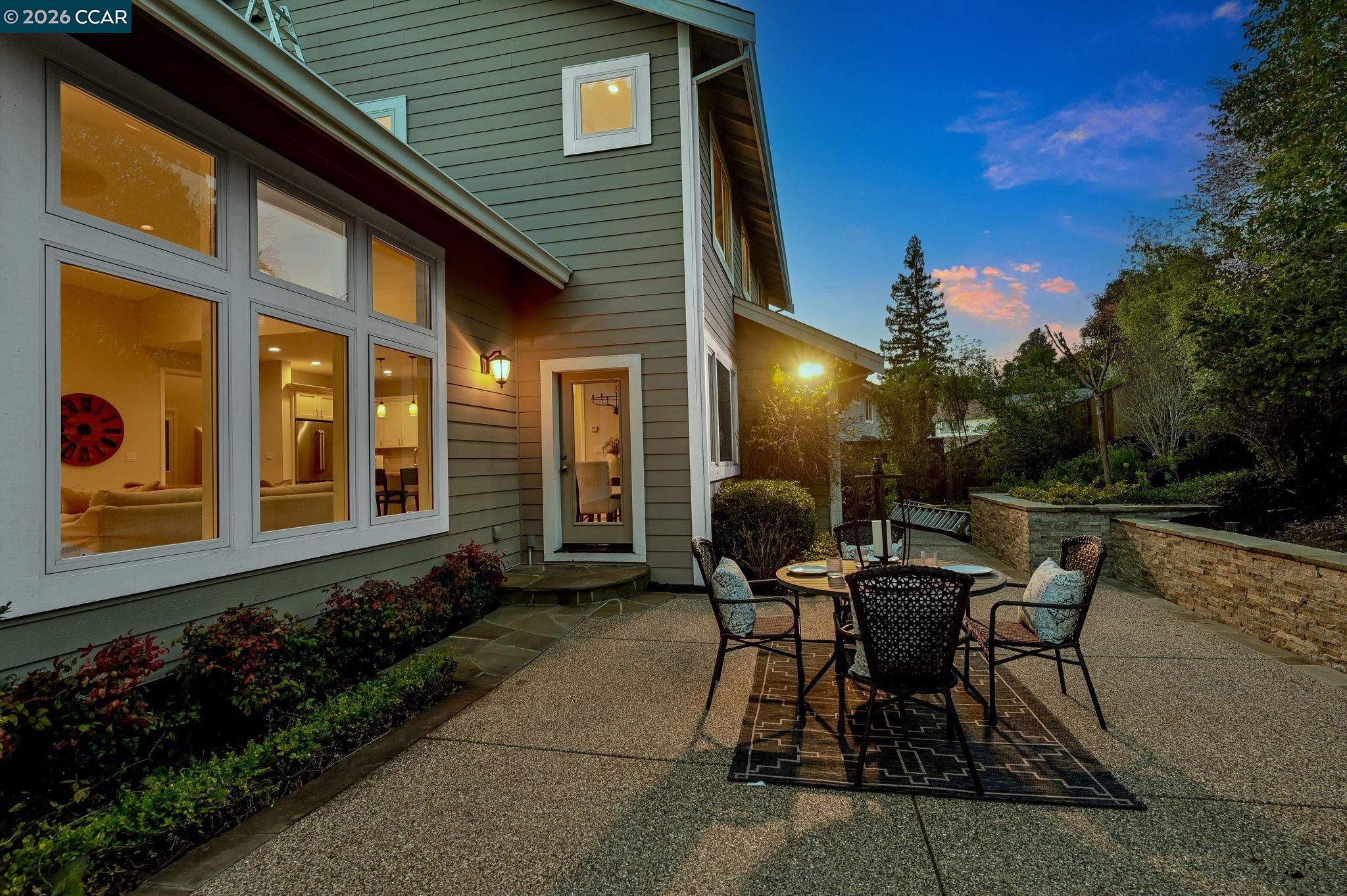 Detail Gallery Image 40 of 49 For 12 Paddock Ct, Pleasant Hill,  CA 94523 - 4 Beds | 3 Baths