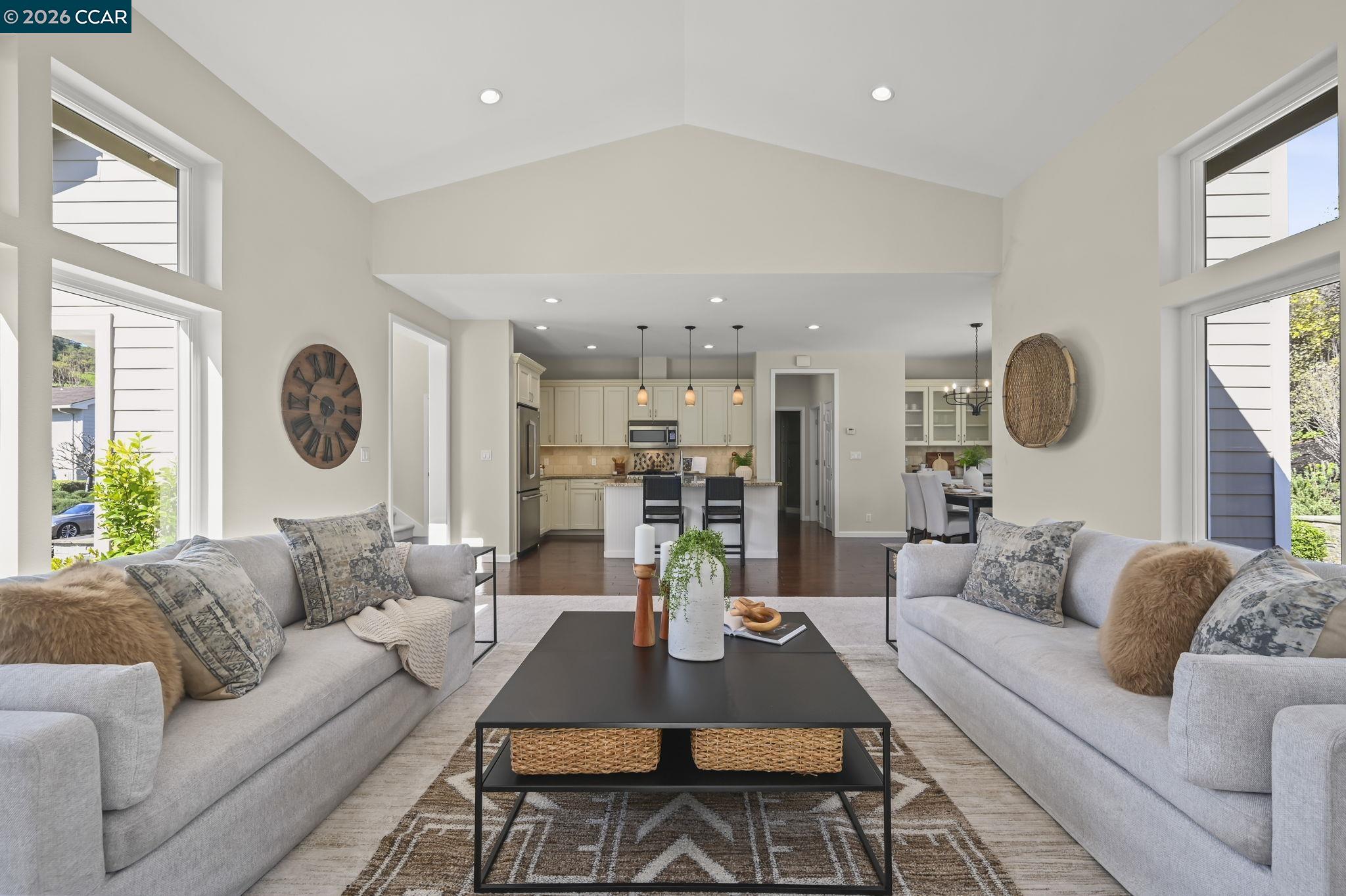 Detail Gallery Image 7 of 49 For 12 Paddock Ct, Pleasant Hill,  CA 94523 - 4 Beds | 3 Baths