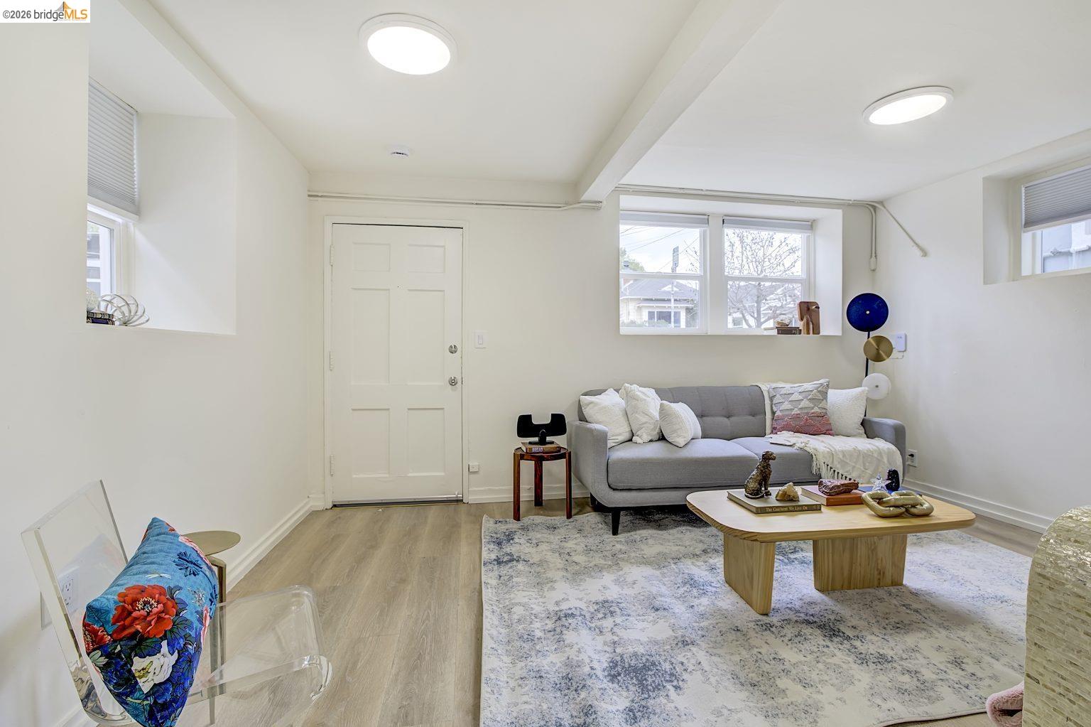 Detail Gallery Image 32 of 51 For 3929 Ruby St, Oakland,  CA 94609 - – Beds | – Baths