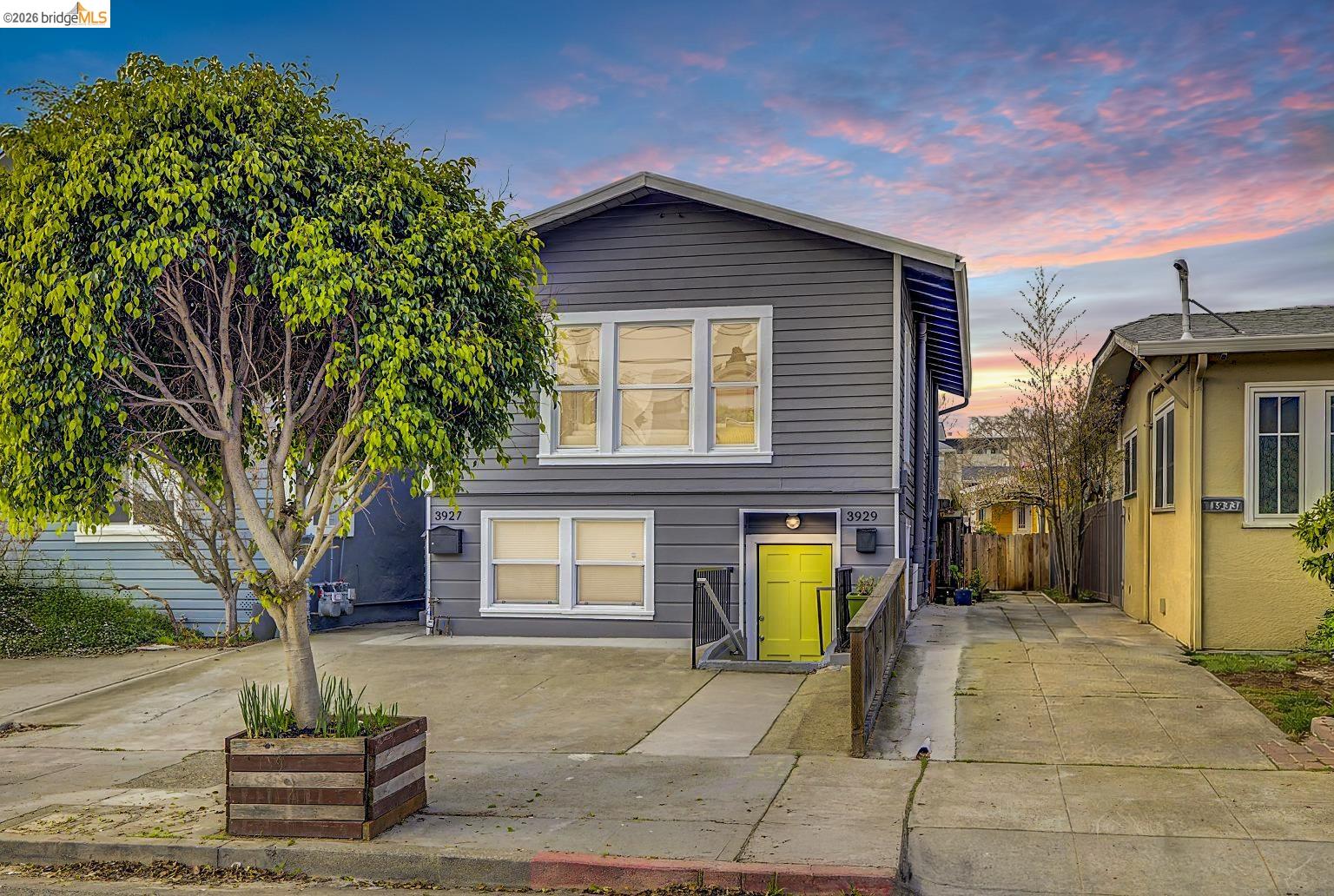 Detail Gallery Image 43 of 51 For 3929 Ruby St, Oakland,  CA 94609 - – Beds | – Baths