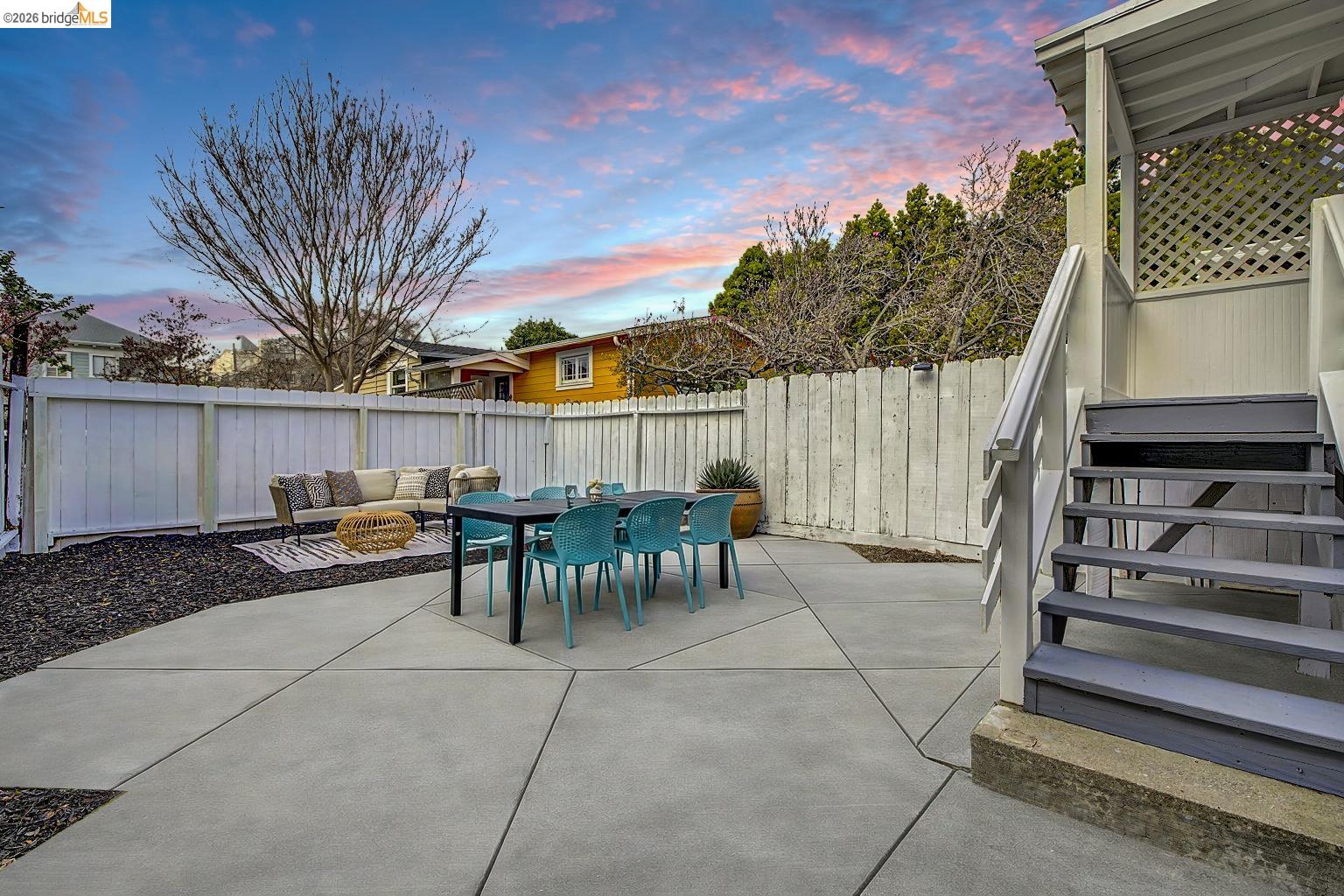 Detail Gallery Image 45 of 51 For 3929 Ruby St, Oakland,  CA 94609 - – Beds | – Baths