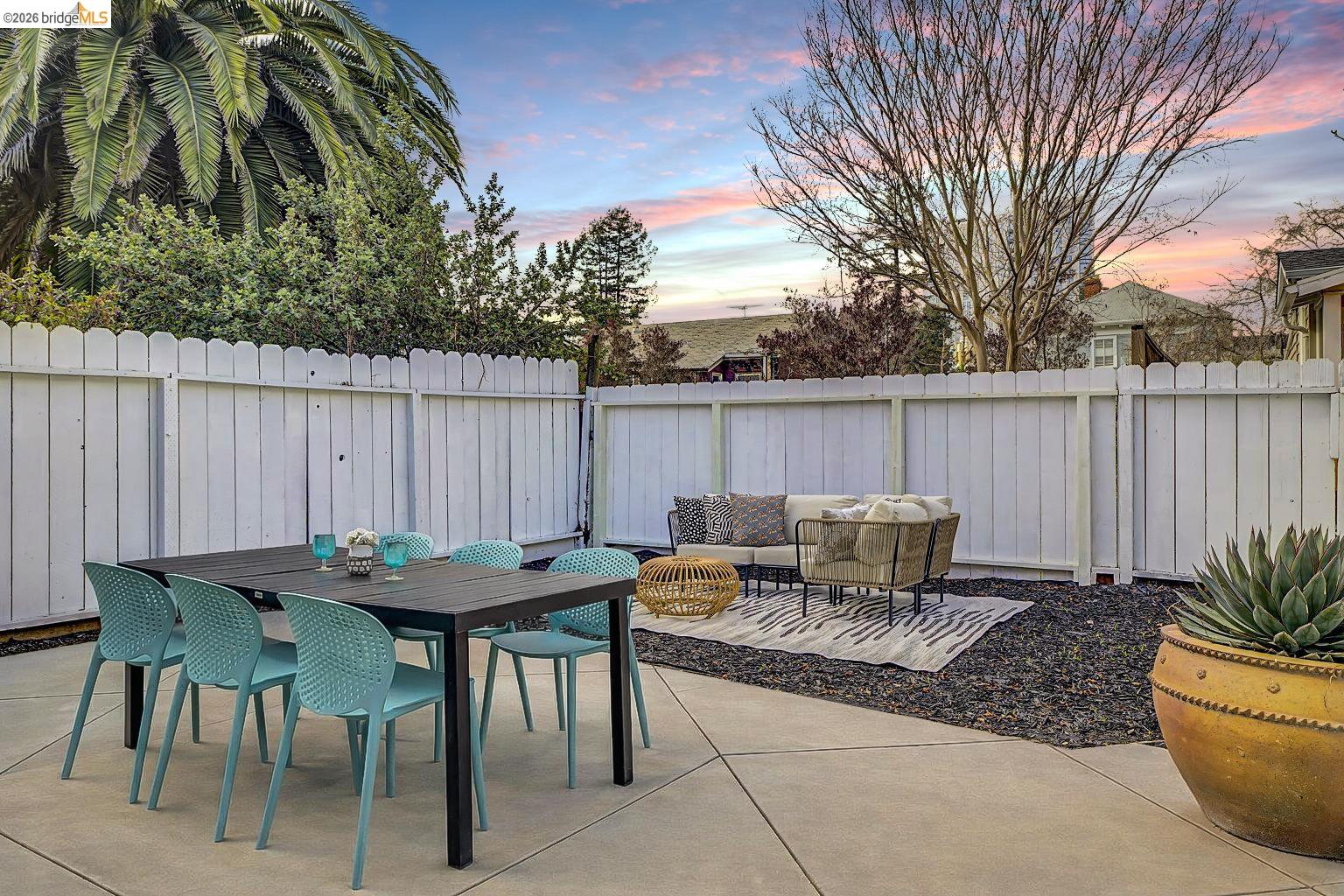 Detail Gallery Image 49 of 51 For 3929 Ruby St, Oakland,  CA 94609 - – Beds | – Baths