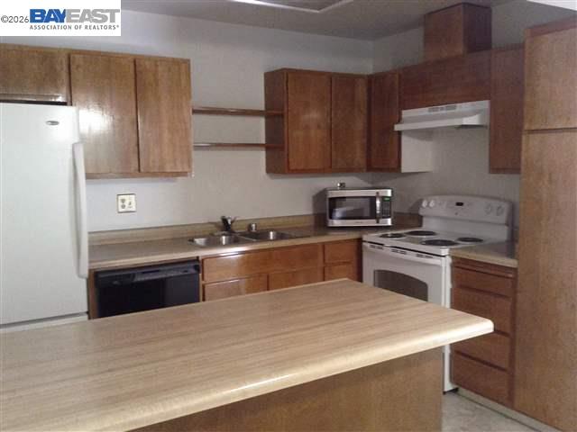 Detail Gallery Image 6 of 16 For 27162 Tampa Ave #72,  Hayward,  CA 94544-4458 - 2 Beds | 1 Baths