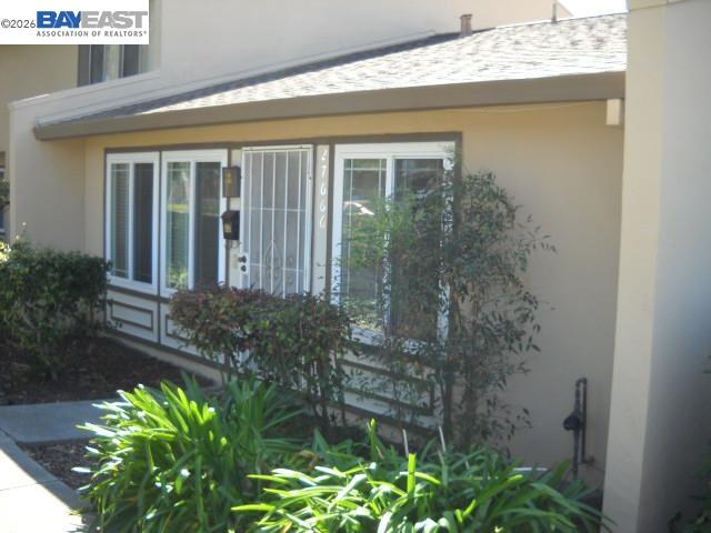 Detail Gallery Image 2 of 21 For 27666 Del Norte Ct, Hayward,  CA 94545 - 3 Beds | 2 Baths