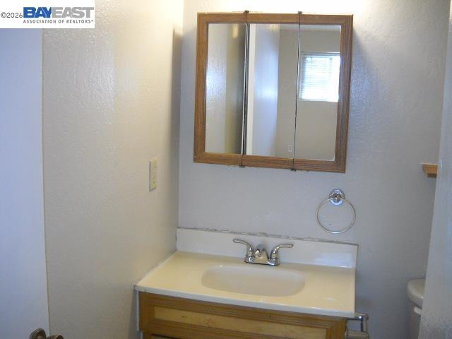 Detail Gallery Image 13 of 20 For 27666 Del Norte Ct, Hayward,  CA 94545 - 3 Beds | 2 Baths