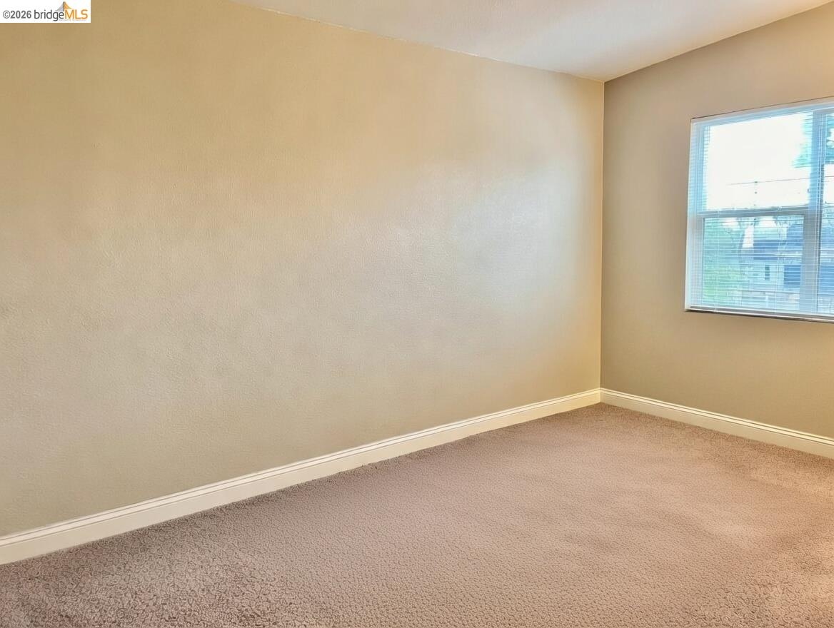 Detail Gallery Image 8 of 18 For 3839 Moonbeam Dr, Sacramento,  CA 95827 - 3 Beds | 1 Baths