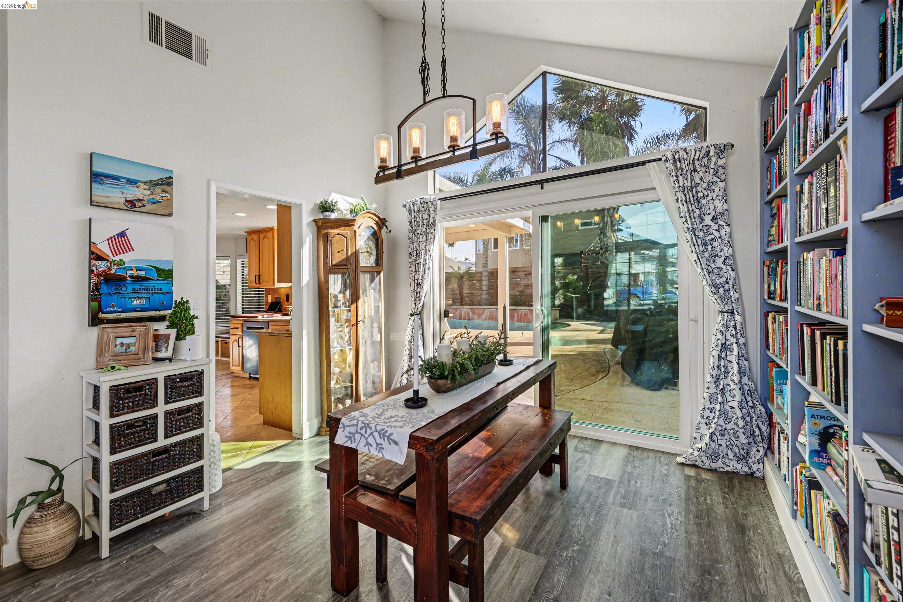 Detail Gallery Image 16 of 52 For 2110 Largo Ct, Discovery Bay,  CA 94505 - 3 Beds | 2/1 Baths