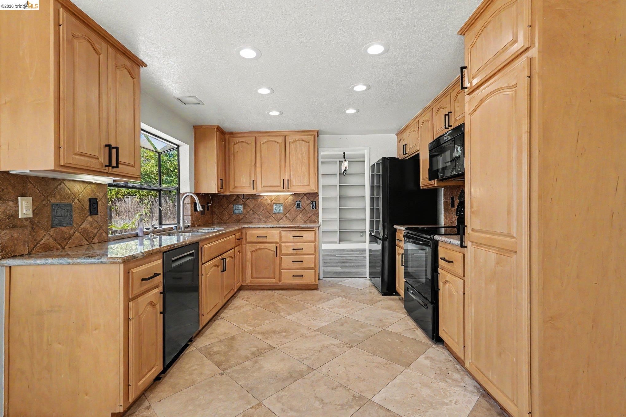 2110 Largo Ct, Discovery Bay CA 94505 — photo 18