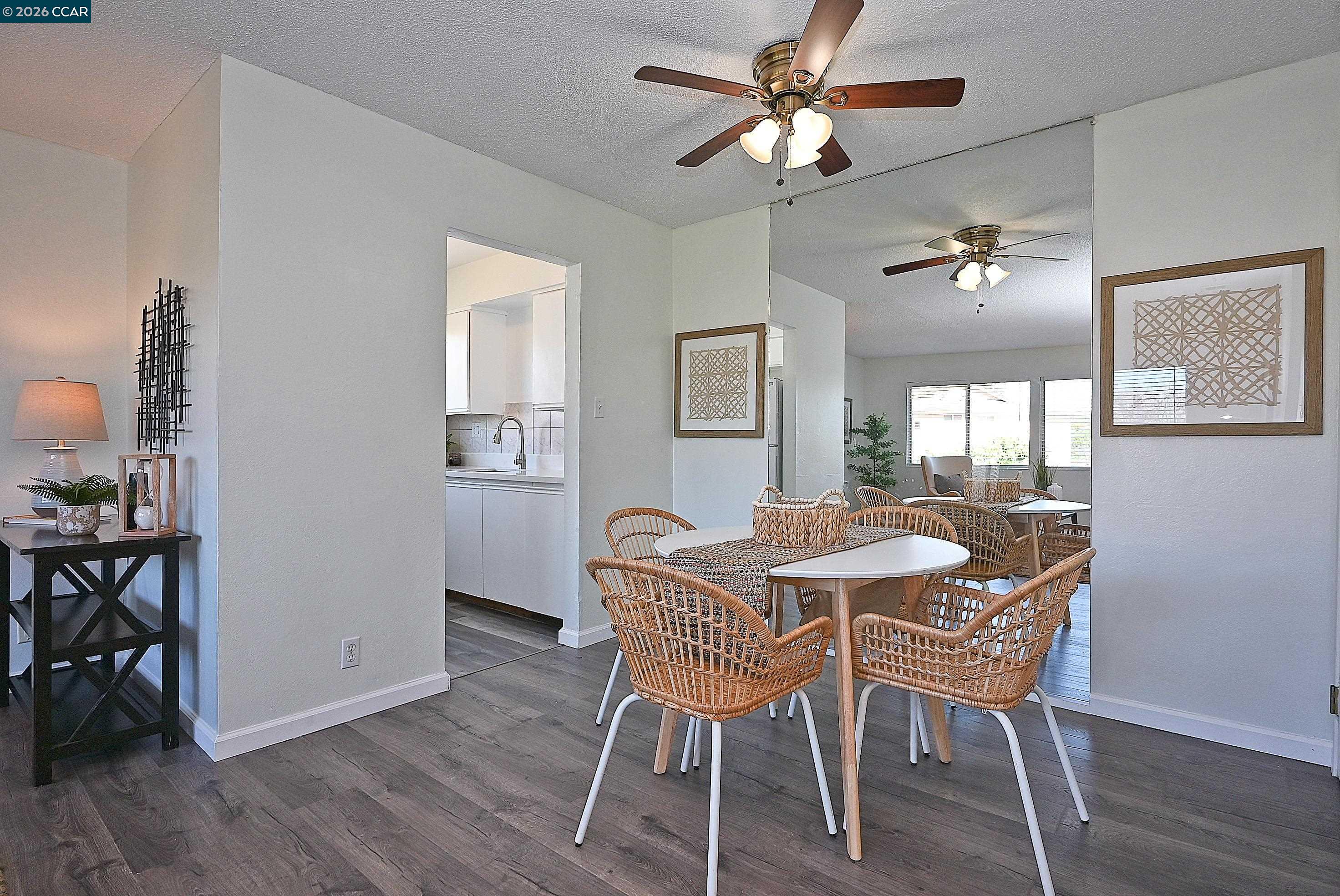 Photo #12: 41126150 Listing: Photo #12