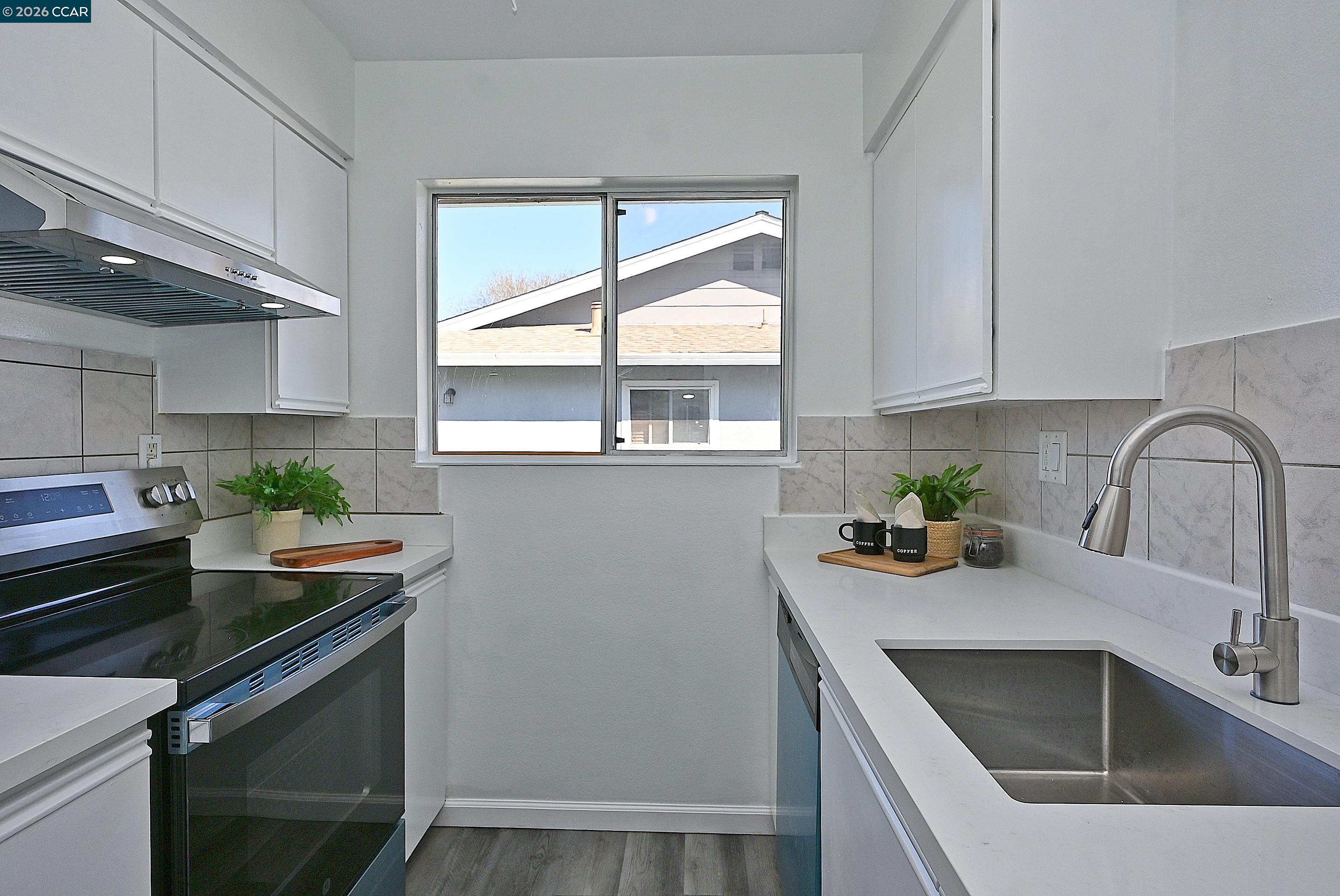 Photo #13: 41126150 Listing: Photo #13