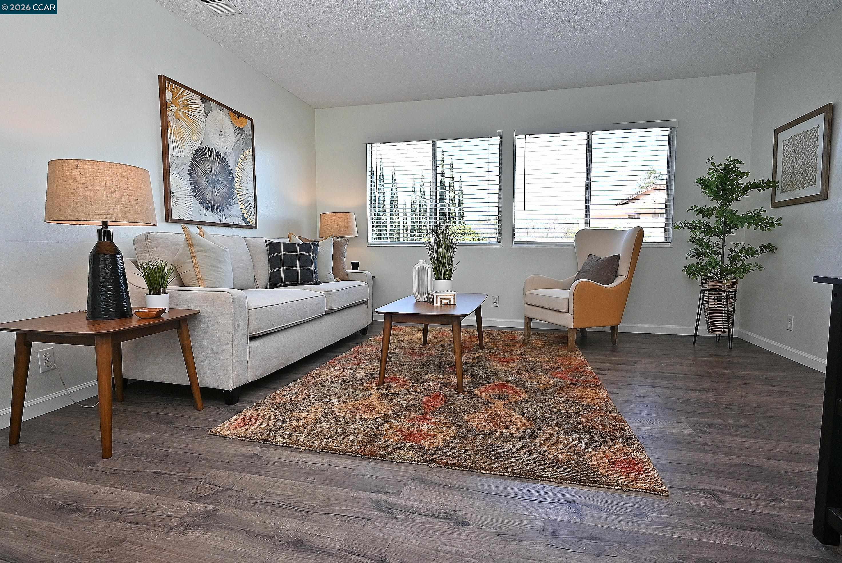 Photo #8: 41126150 Listing: Photo #8