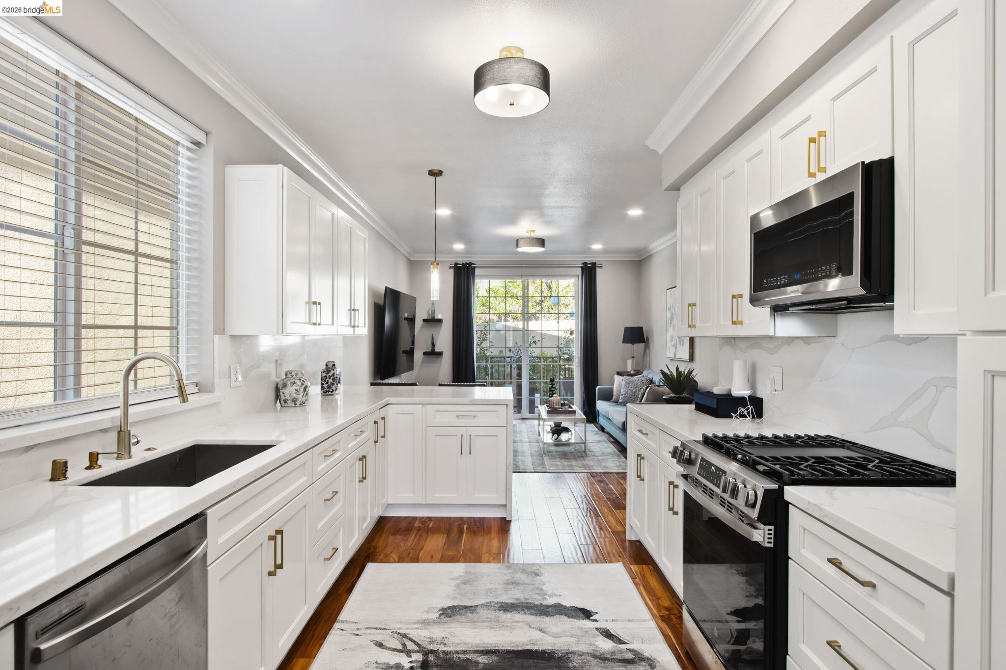 Photo #10: 41126151 Listing: Photo #10