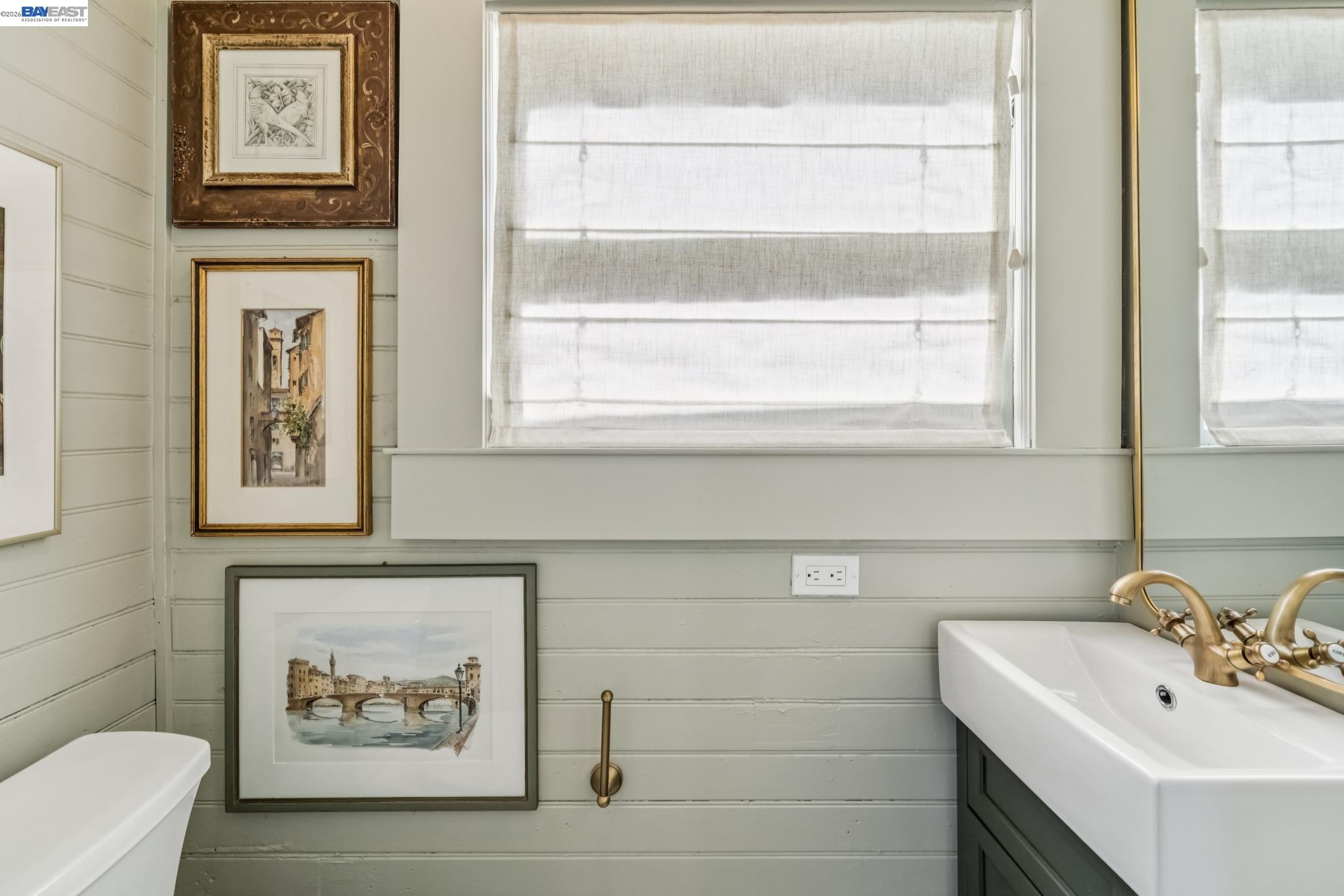 Detail Gallery Image 24 of 27 For 2200 San Jose Ave, Alameda,  CA 94501 - 2 Beds | 1/1 Baths