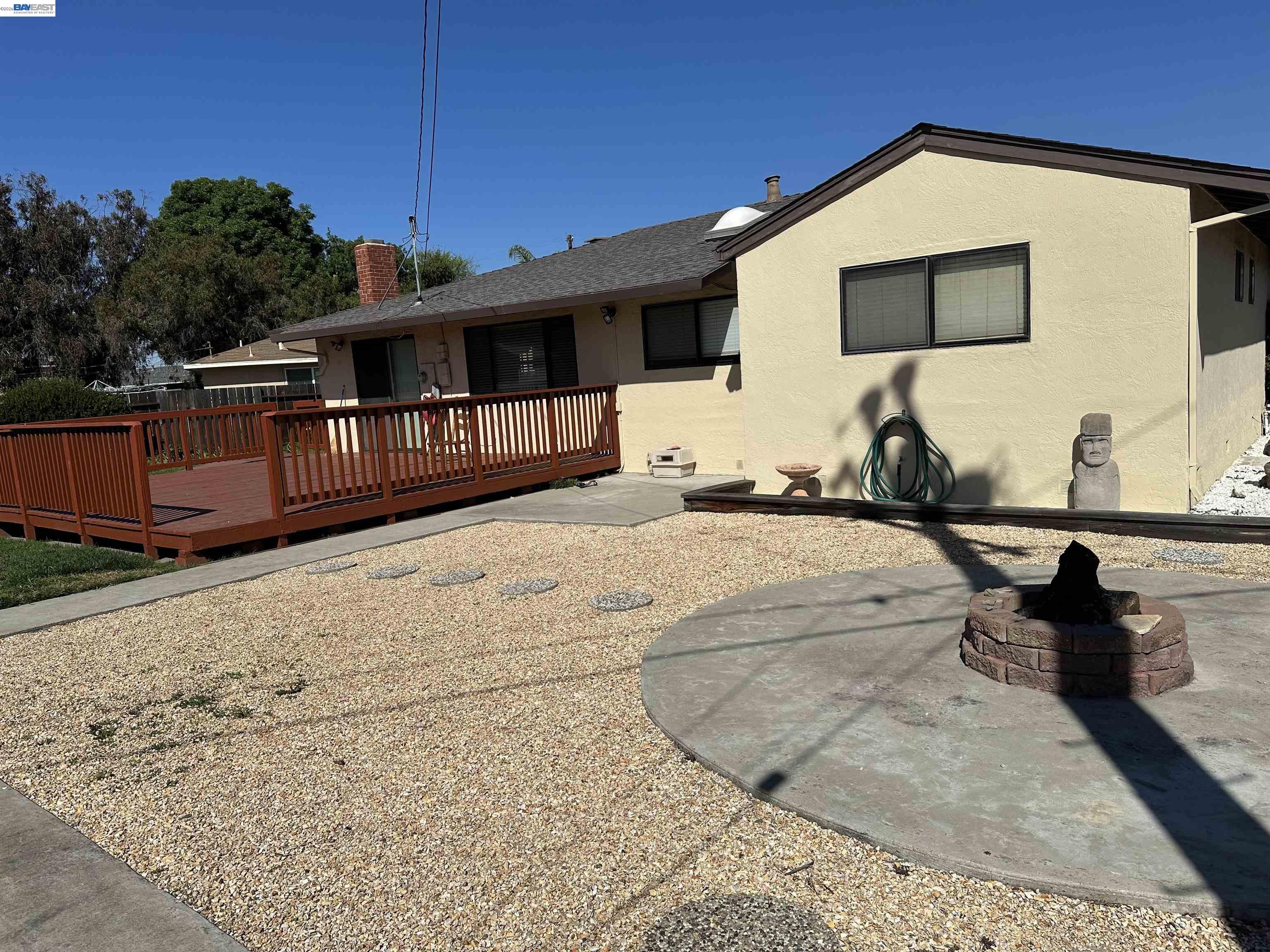 Detail Gallery Image 5 of 12 For 5671 Coral Ct, Fremont,  CA 94538 - 4 Beds | 2 Baths