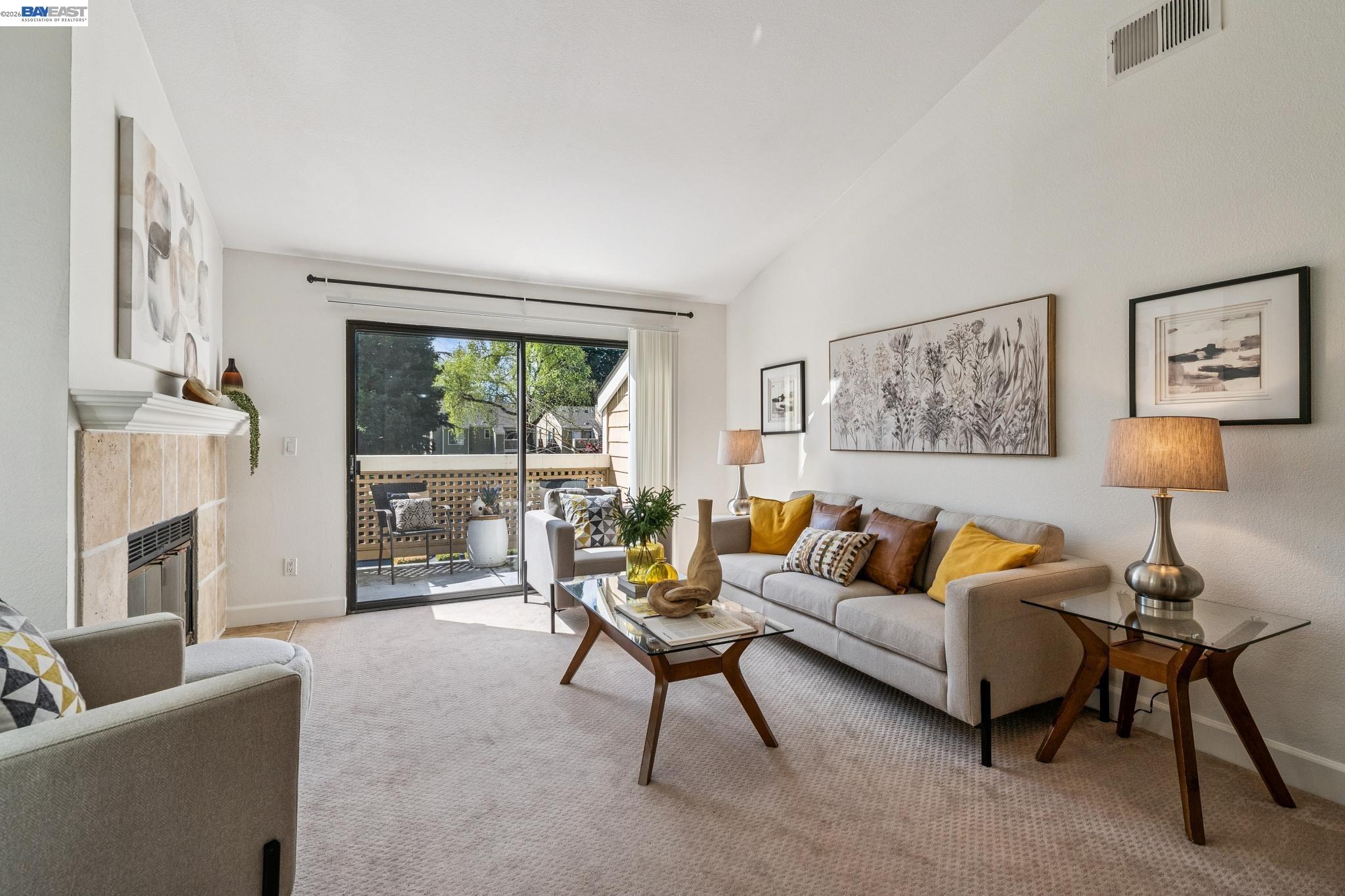 Photo #4: 41126158 Listing: Photo #4