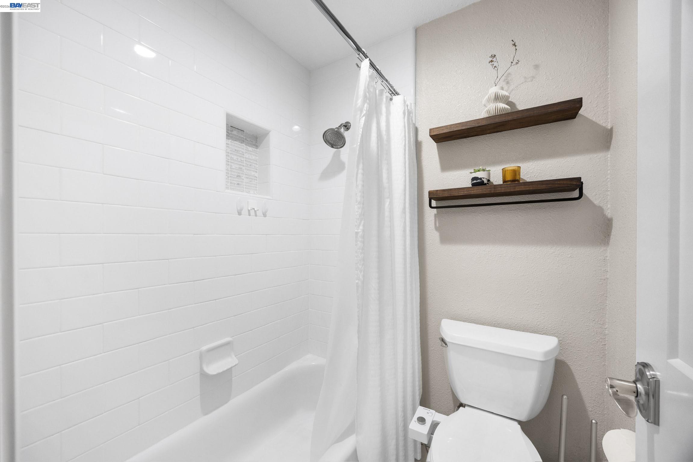 Photo #13: 41126159 Listing: Photo #13