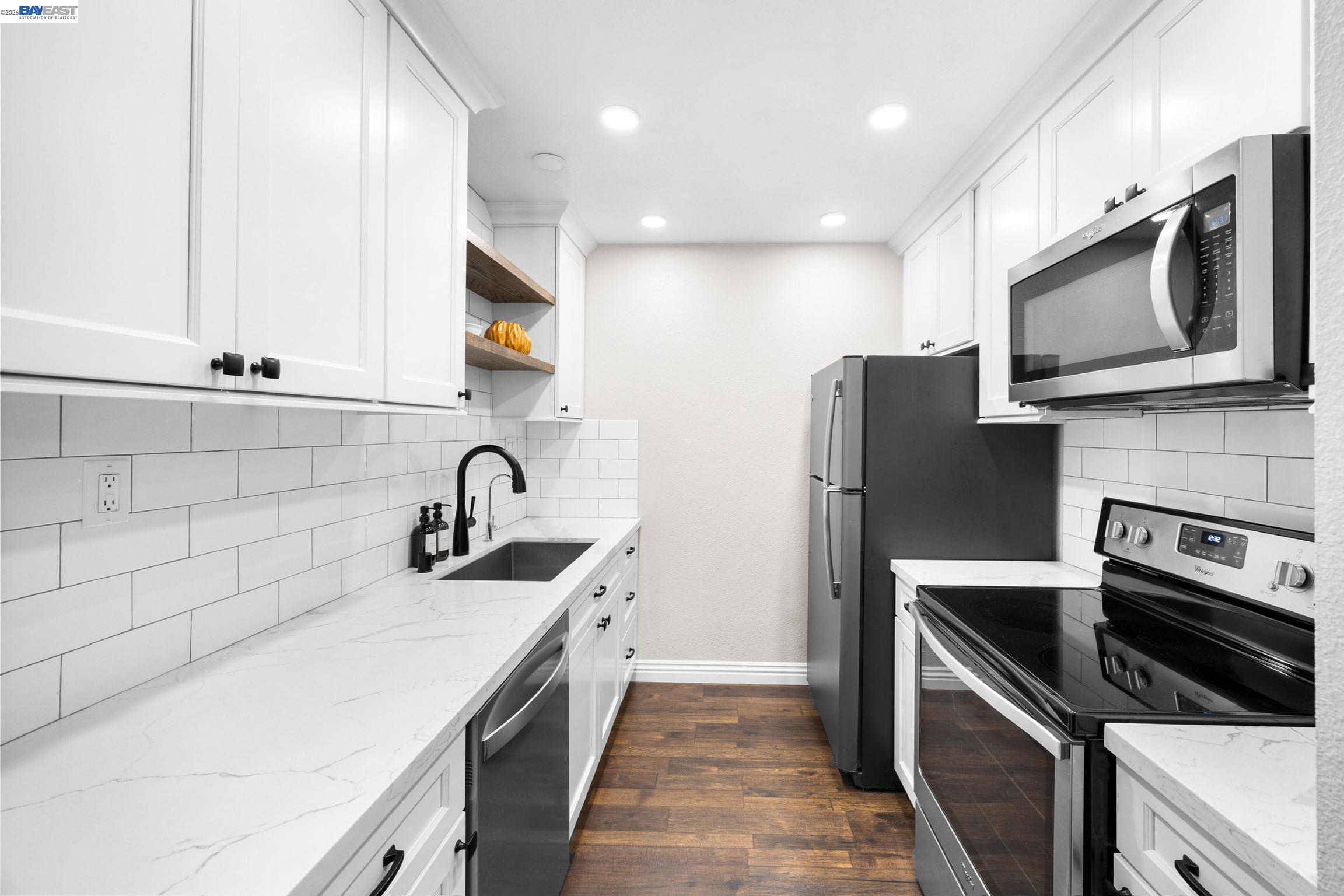 Photo #7: 41126159 Listing: Photo #7