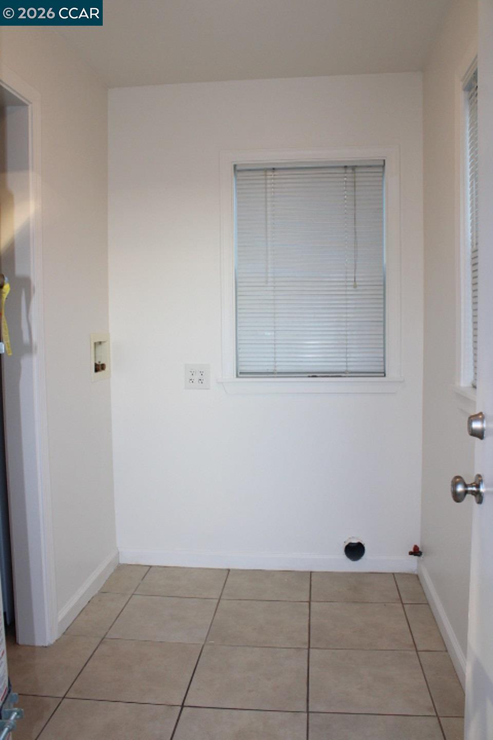 Detail Gallery Image 15 of 18 For 827 33rd St #827,  Richmond,  CA 94804 - 2 Beds | 1 Baths